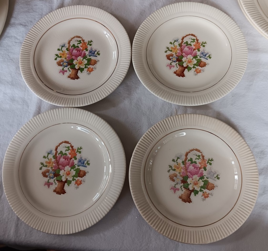 6 Salem Basket Petit Point Plates Dinner & Bread & Butter Victory Cross Stitch