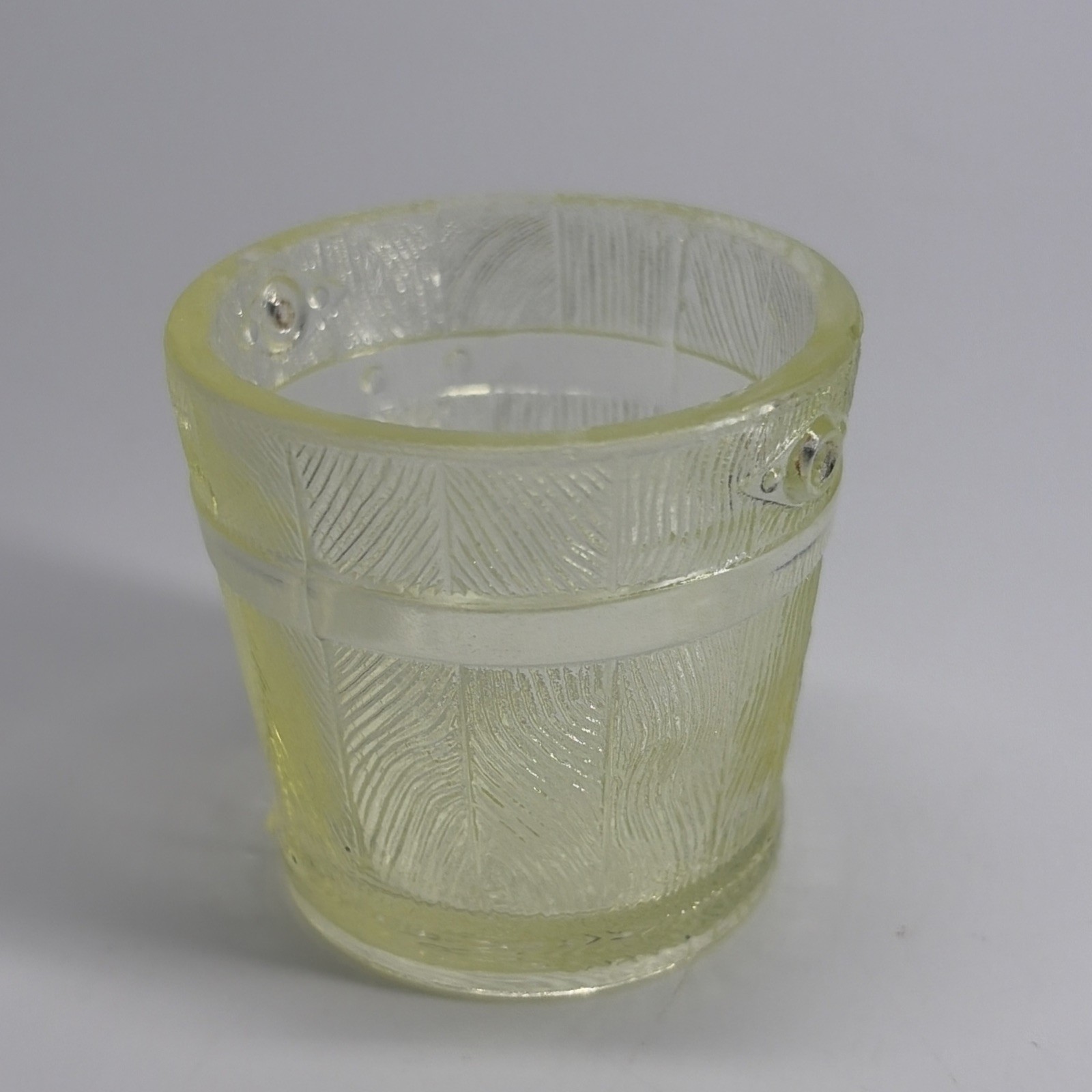 Bryce Bros Old Oaken Bucket Toothpick Holder 2″ Vaseline Uranium UV Glow EAPG