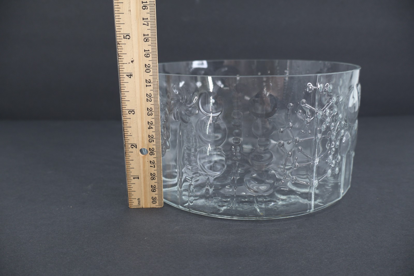 Oiva Toikka Flora Clear Glass Bowl for Iittala Nuutajärvi Finland 1960’s 7.5″