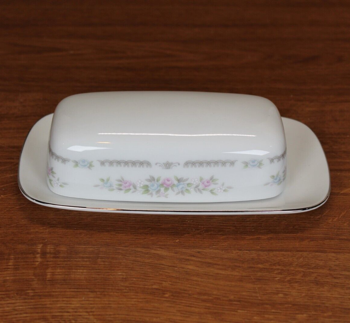 Celebrity China – Wellington – 1/4 Pound Covered Butter Set – 6123 –
