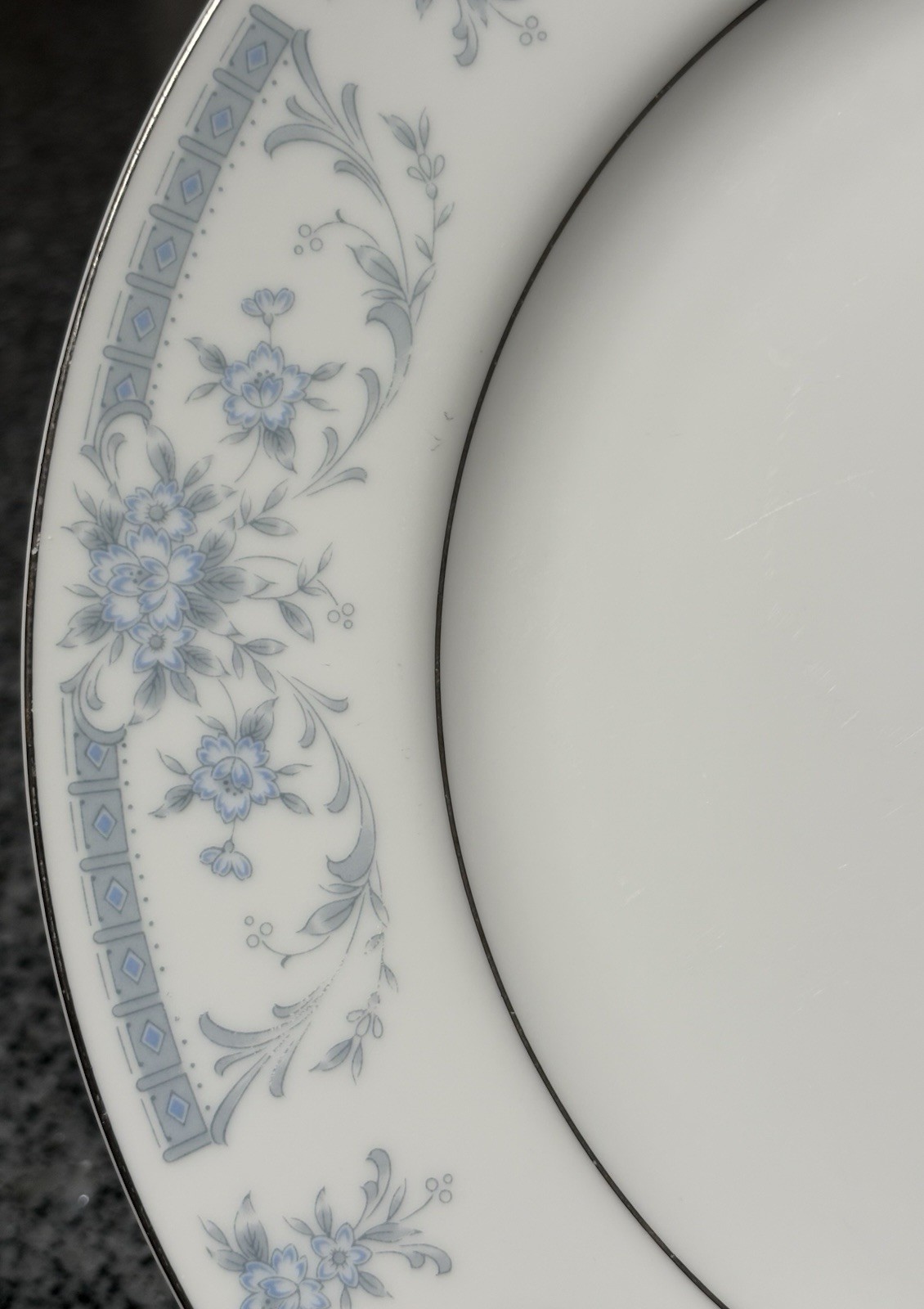 1985 Sheffield Blue Whisper Porcelain Fine China Dinner Plate Japan