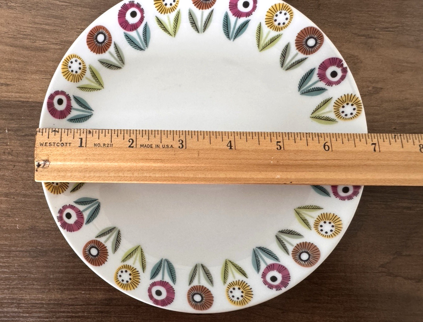 2 Bread Plates-Bellis Pattern-7 Inches-Upsala Ekeby-Sweden-1950/60s