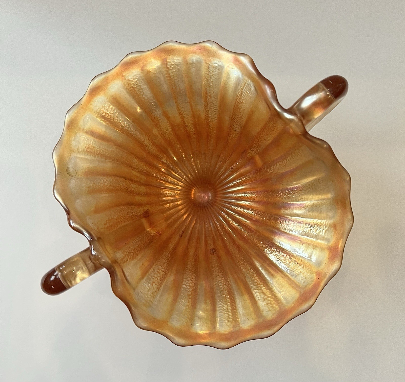 Antique Imperial Marigold Carnival Glass Stippled Rays Bowl UV Reactive 5.75″
