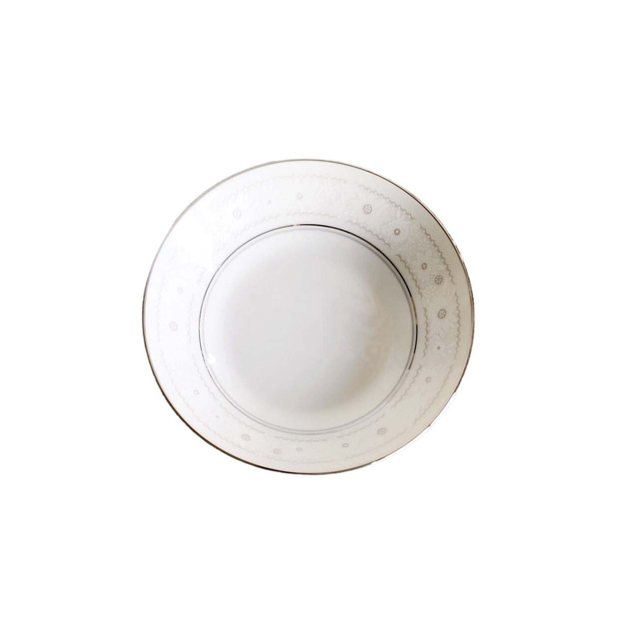 Noritake Fruit Dessert Bowl 5 1/2″ BLANCHE 2082 White Flowers with Gray Centers
