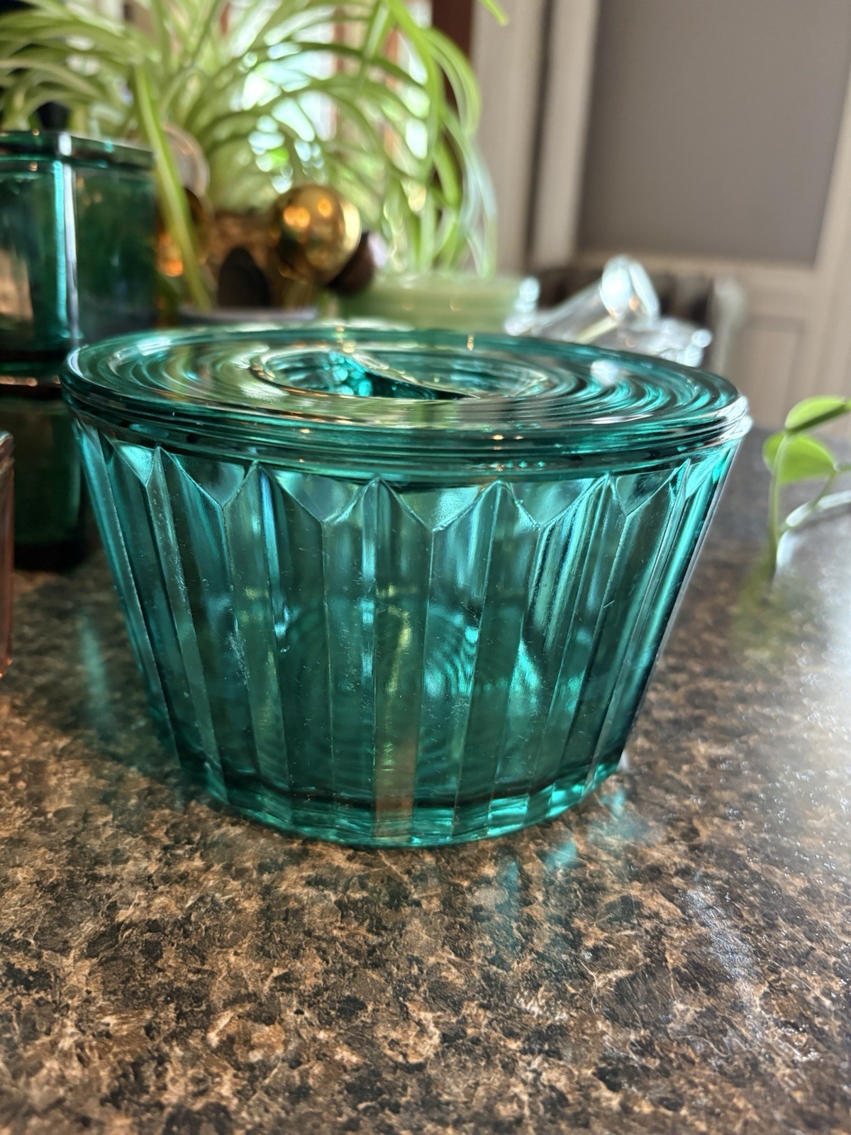 Vintage Jeannette Glass – princess pink and ultra marine with disnctve rib patt