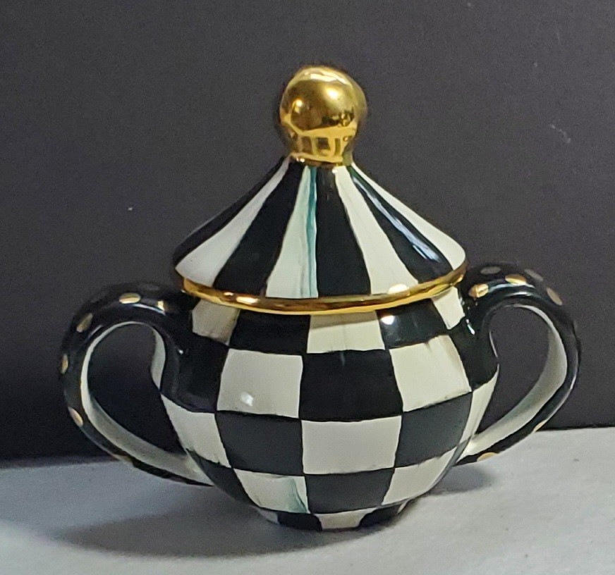 Mackenzie Childs Courtly Check ceramic sugar bowl & lid USA 8 oz. 5.5″ H New!
