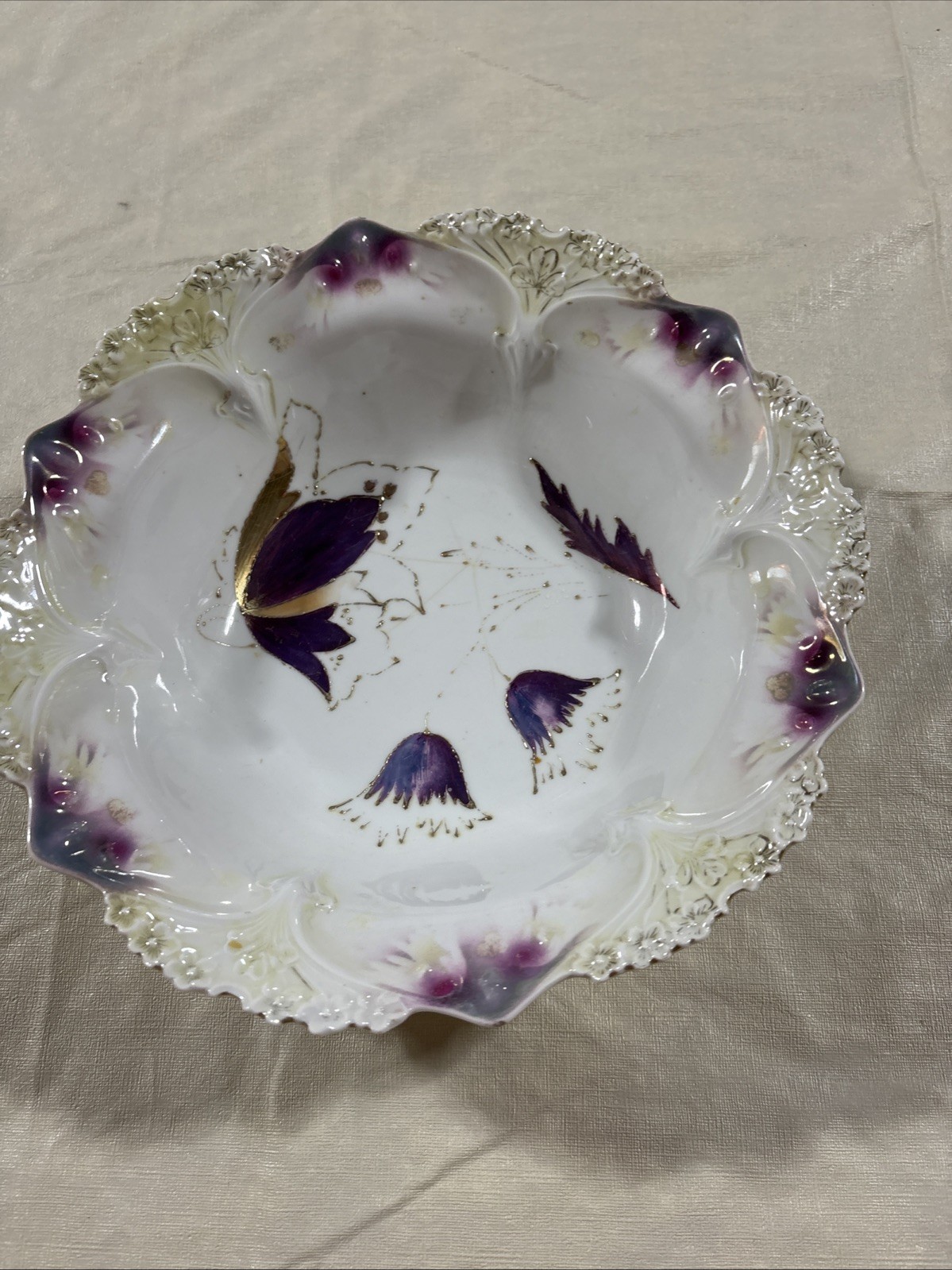 Vintage RS Prussia Porcelain Serving Bowl 10″ Beautiful Purple Floral Design. DD