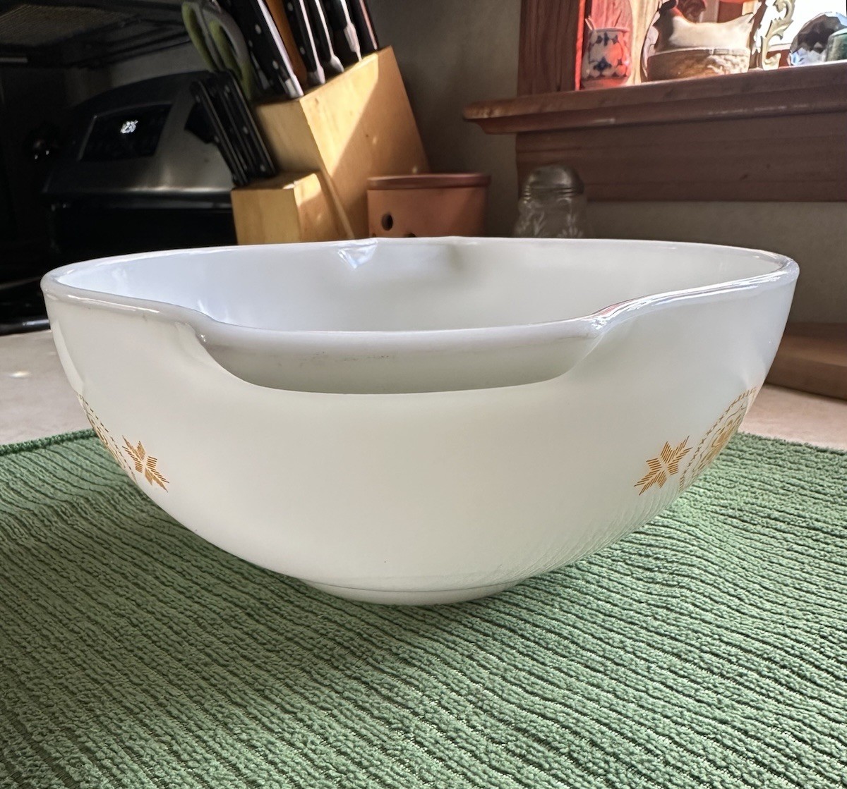 1963 Pyrex Town & Country 2 1/2 Qt Nesting Mixing Cinderella Bowl #443 EUC