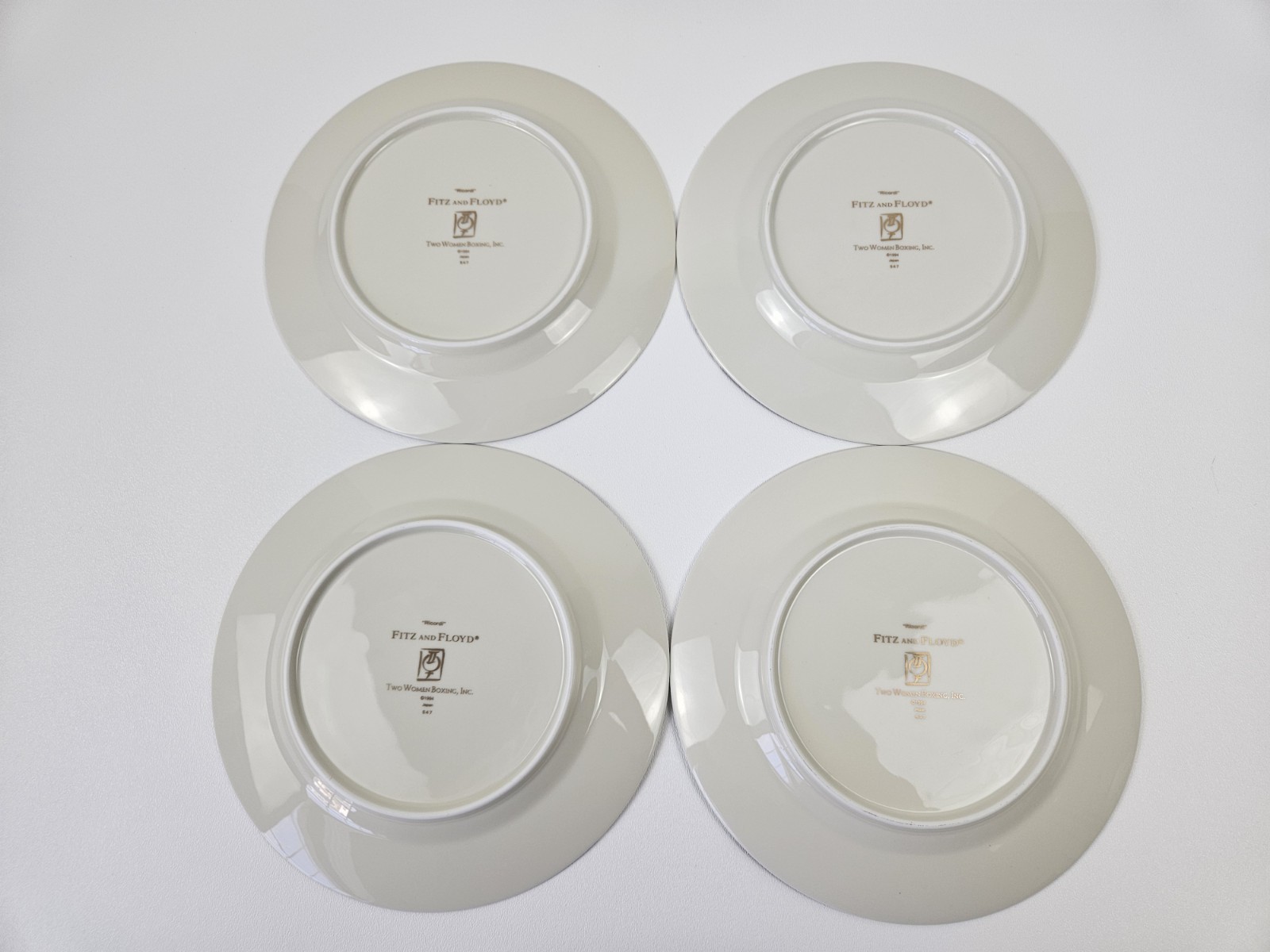 (8) 1994 Vtg Fitz & Floyd Ricordi 8.25″ Luncheon Salad Plate Two Women Boxing