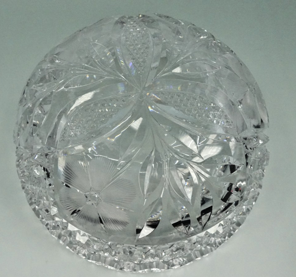 Estate 8” American Brilliant Period Crystal Glass Cut Bowl