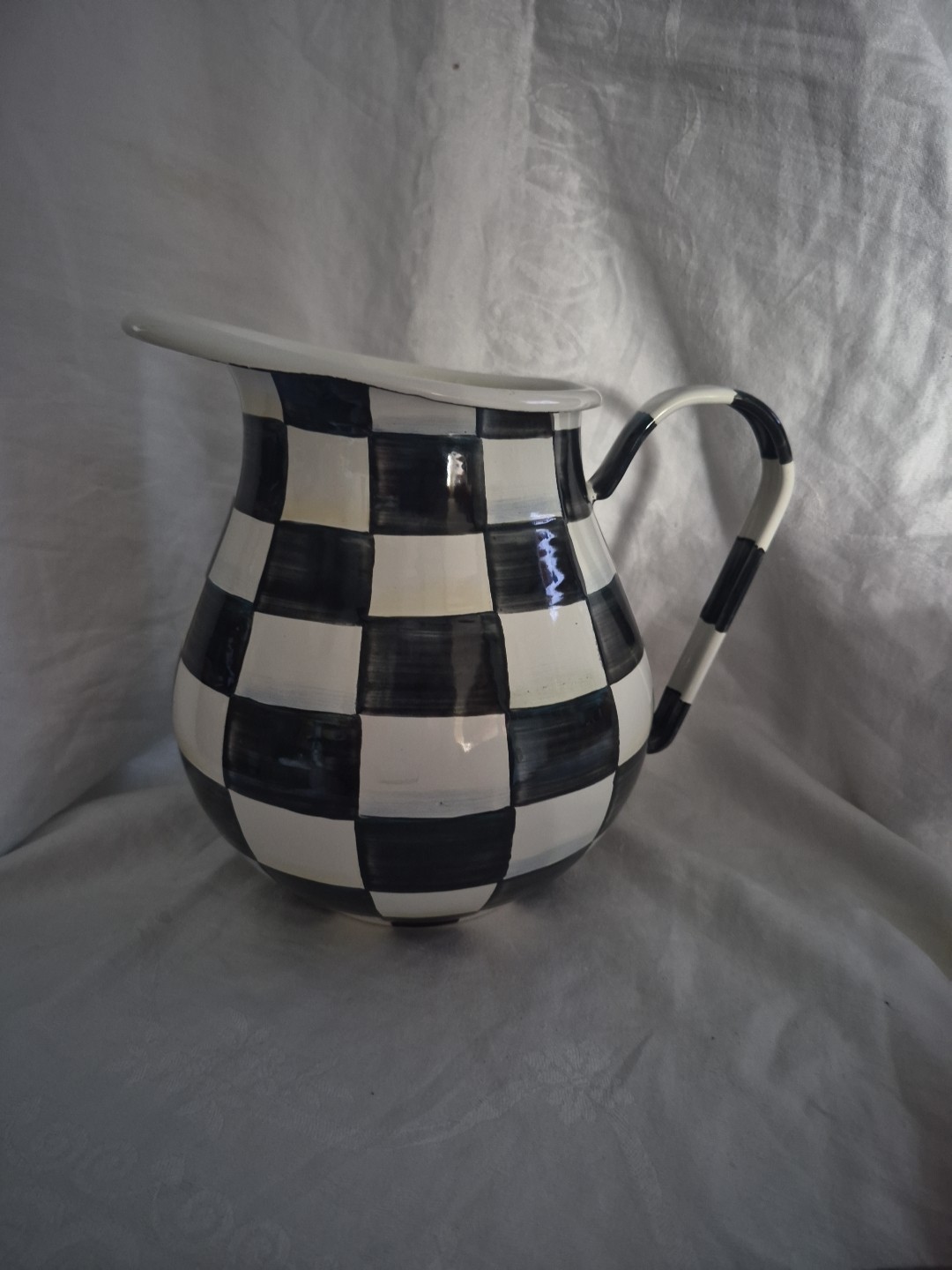 MACKENZIE CHILDS COURTLY CHECK BLACK & WHITE ENAMEL 96 oz WATER PITCHER JUG NWT
