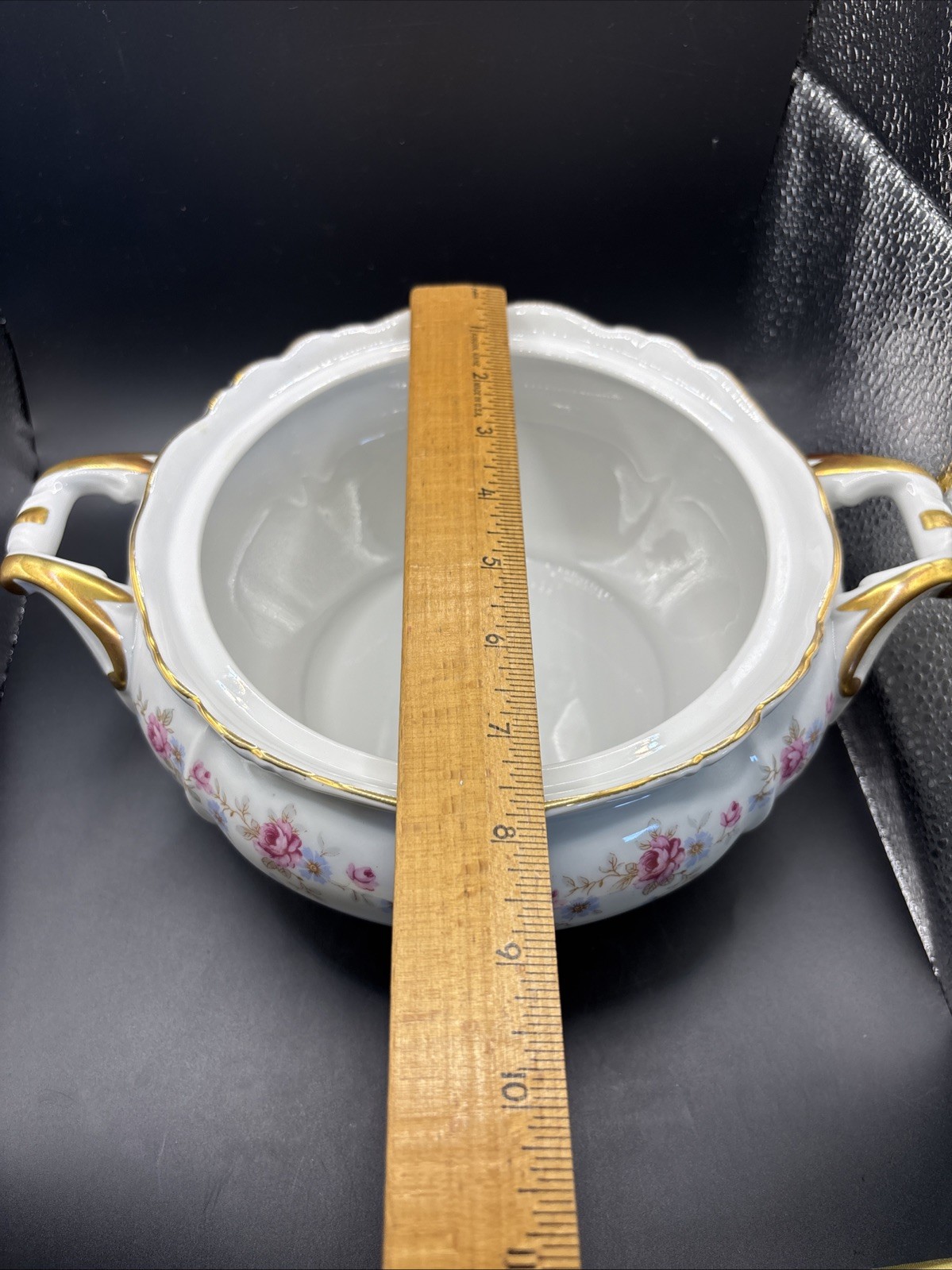 VINTAGE EDELSTEIN MARIA THERESIA FLORENCE FOOTED COVERED VEGETABLE TUREEN