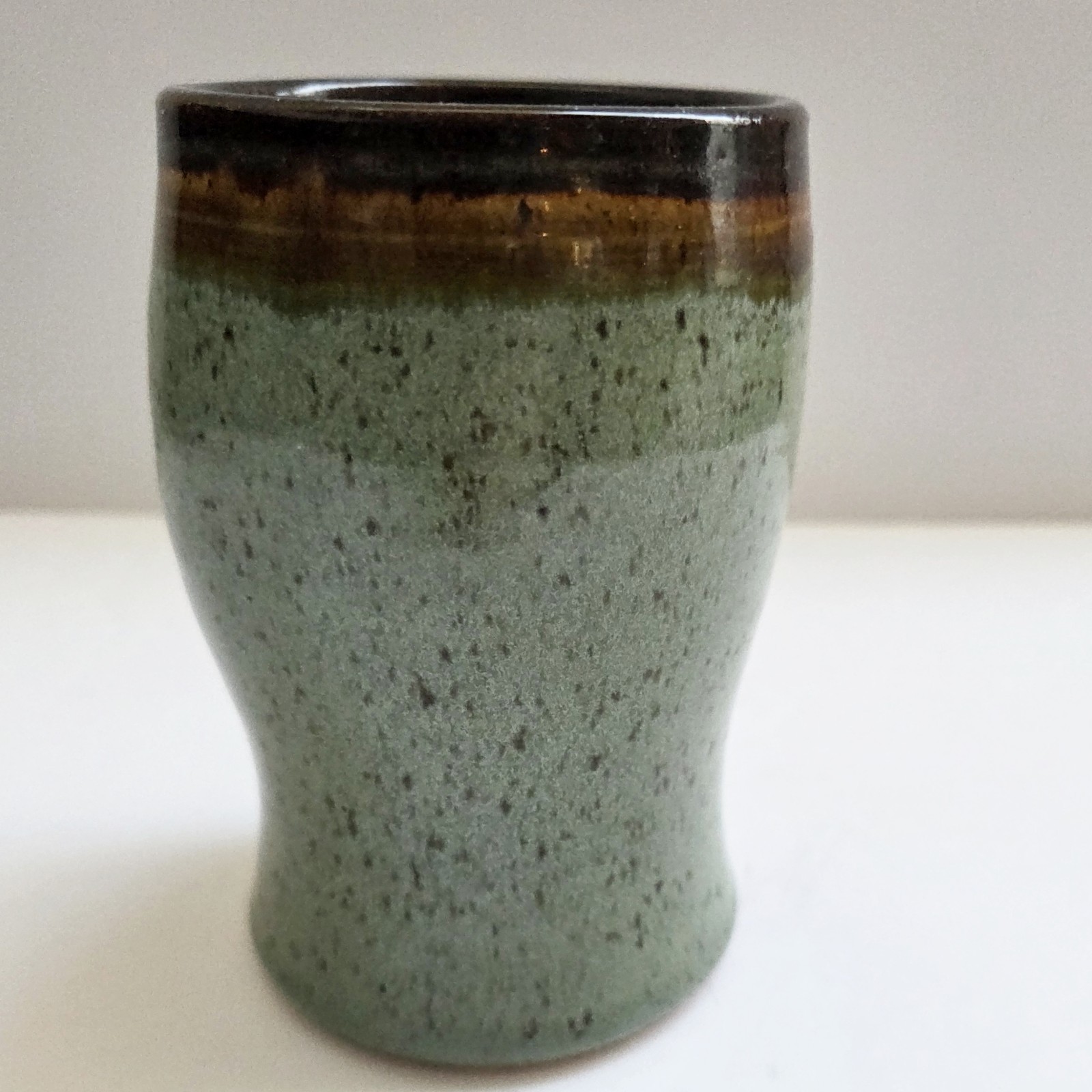 Moza Studio Pottery Mug Artist Theresa Murray Hand Stamped Nature Theme 5″ Tall