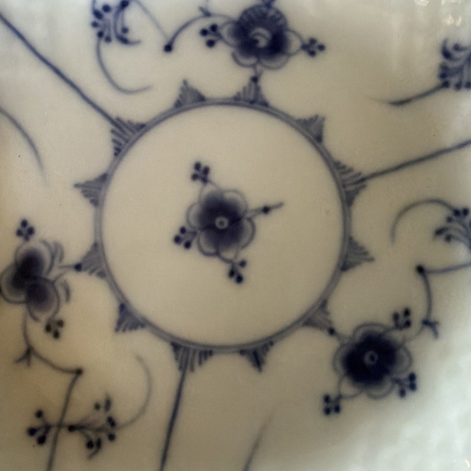 Bing & Grondahl Denmark Copenhagen Blue 7 1/2” Soup Bowl 1899-1902