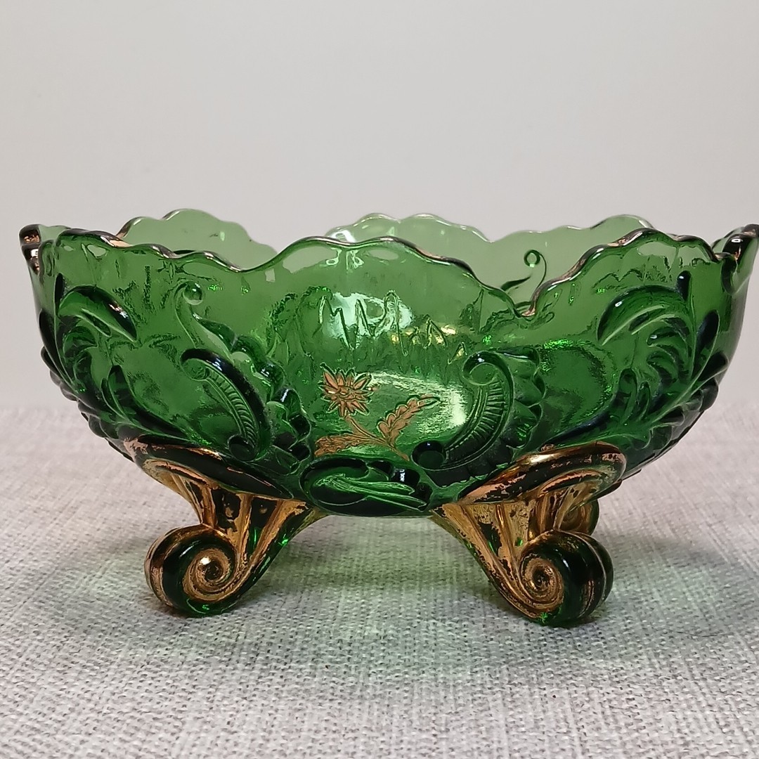 Antique Northwood EAPG Louis XV Emerald Green with Gold Gild Berry Bowl