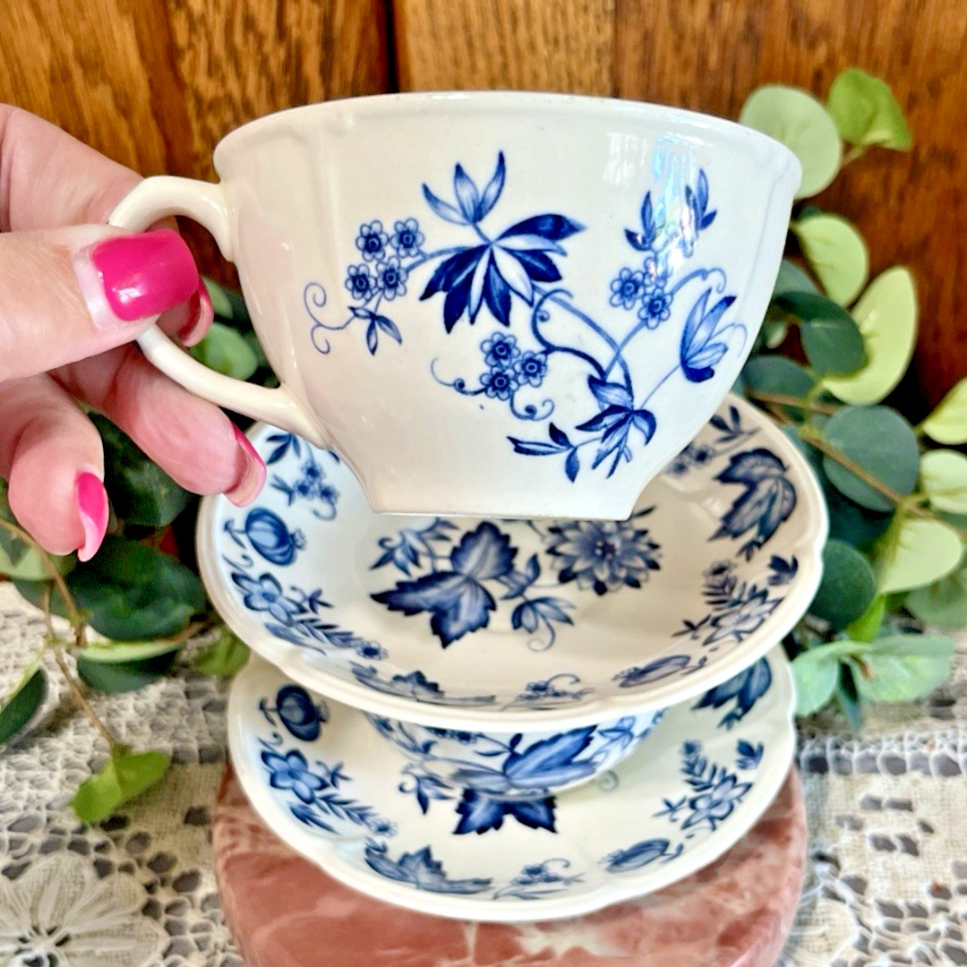 VTG Johnson Bros. England Windsor Ware Malvern Blue Teacup & Saucer Set – 2 Pair