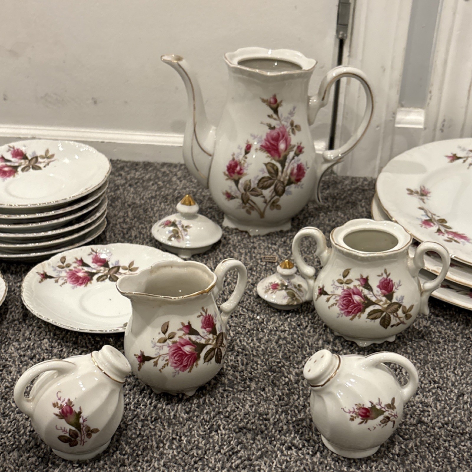 Unmarked Porcelain Floral Dinner Set White/Pink/Green w/ Gold Trim Teapot