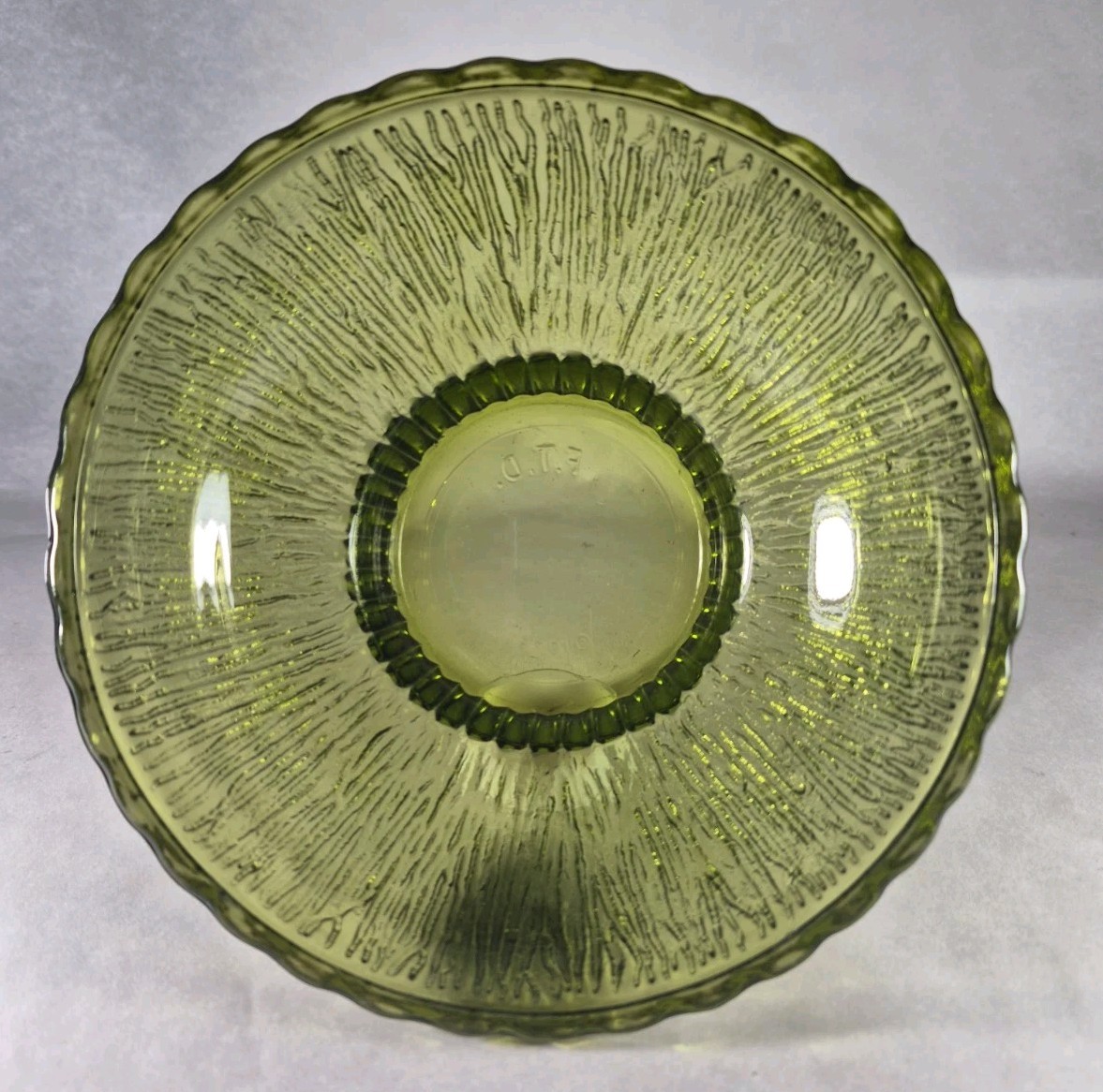 vintage 1975 indiana green textured glass bowl Stamped FTD & 1975 on bottom