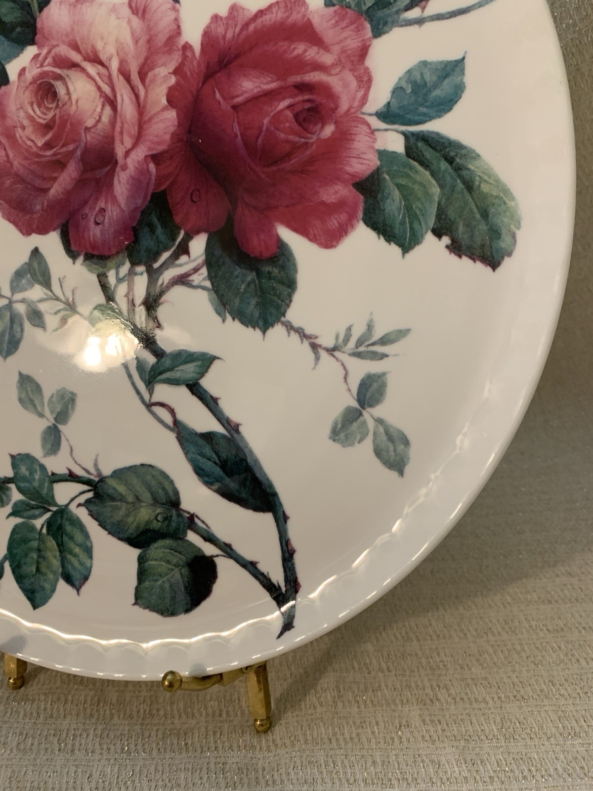 Roy Kirkham “English Rose” 12″ Platter (“cake plate”) Fine Bone China. MINT cond