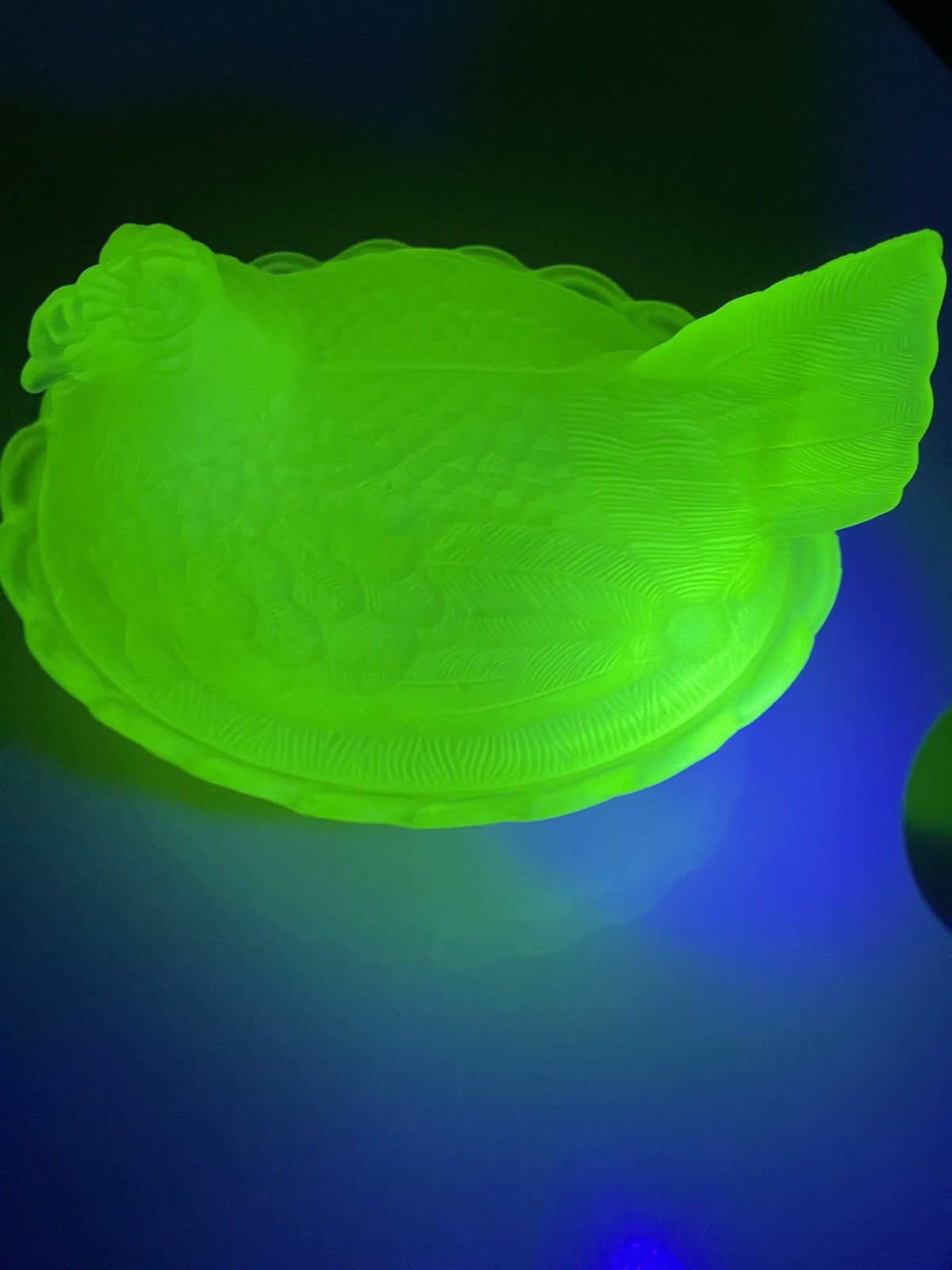 HEN ON NEST 7″ YELLOW FROSTED VASELINE URANIUM GLASS Canary BASKET WEAVE BASE