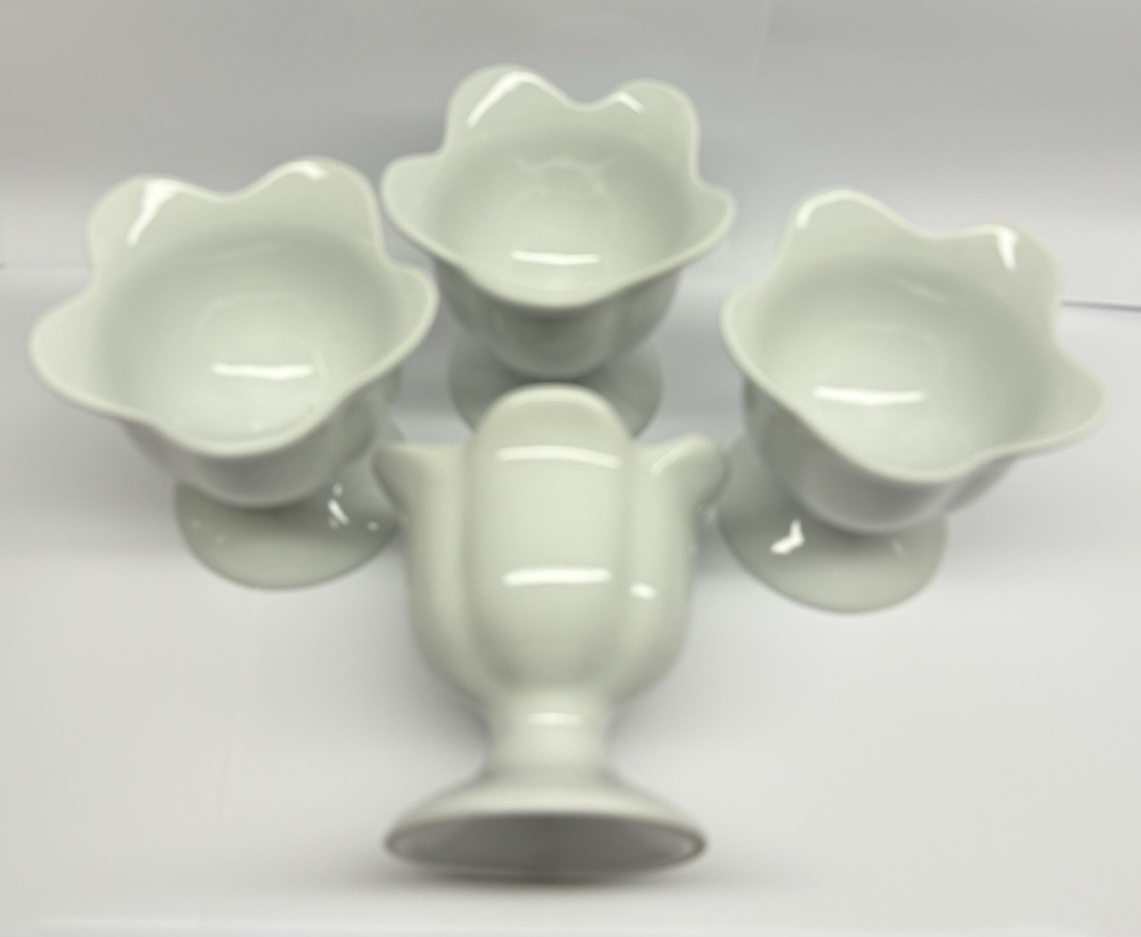 Set Of 4 Fruit/parfait/ Dessert Tulip Cups White Porcelain