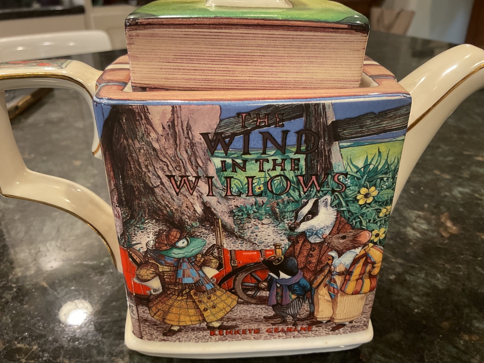 James Sadler Windsor Teapot “WIND IN THE WILLOWS” Kenneth Graham Mint Condition