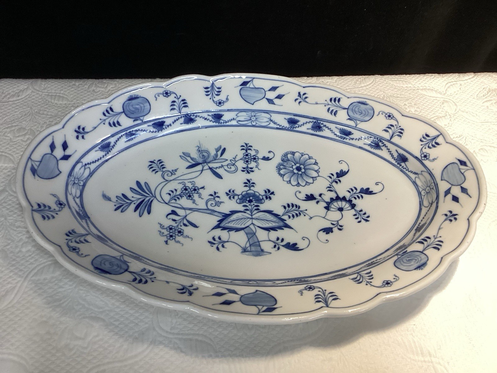 Vtg. Meissen Blue Onion Extra Lg. Oval Platter 18.75” Scalloped Edge- Germany