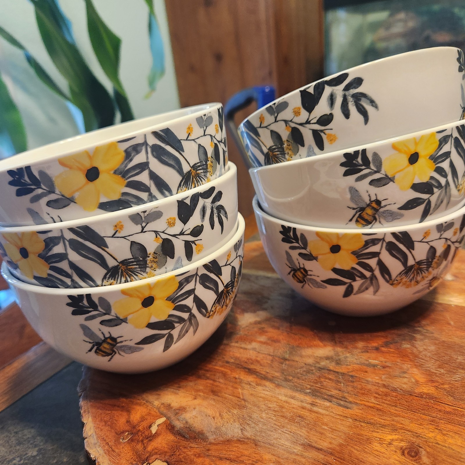 Royal Norfolk Spring Bee Bee Happy Cereal Bowls Set of 6
