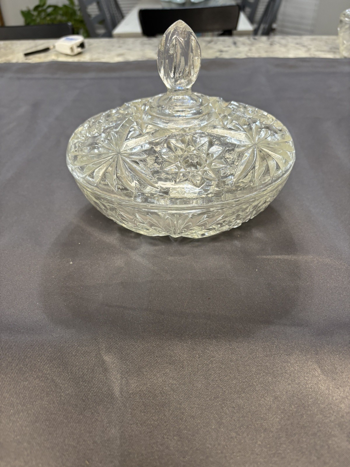 Anchor Hocking Candy Dish With Lid Rested glass Early American Star Pattern 7”