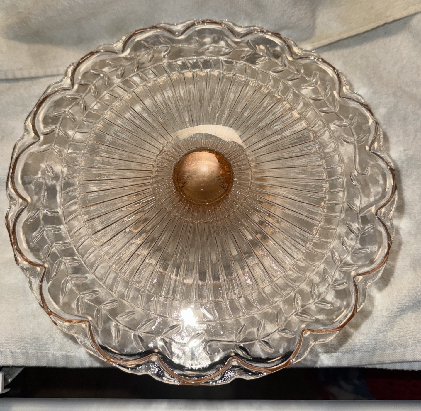 Cambridge Maison Pink Cake Stand By Circle Ware Crystal 9×3 inches