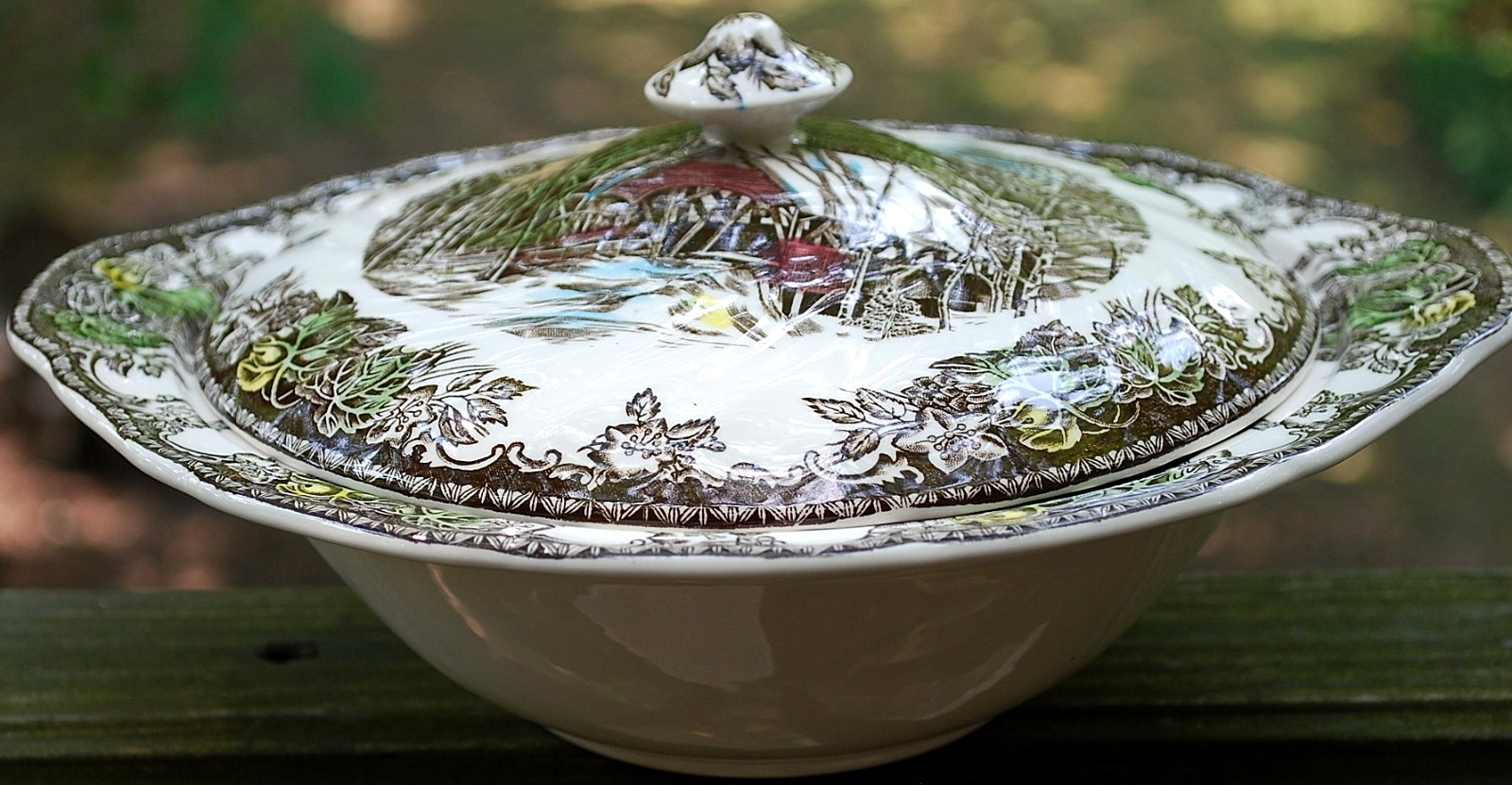 Vtg Johnson Bros COVERED BRIDGE FRIENDLY VILLAGE 10.25″ Covered Veg Dish ENGLAND