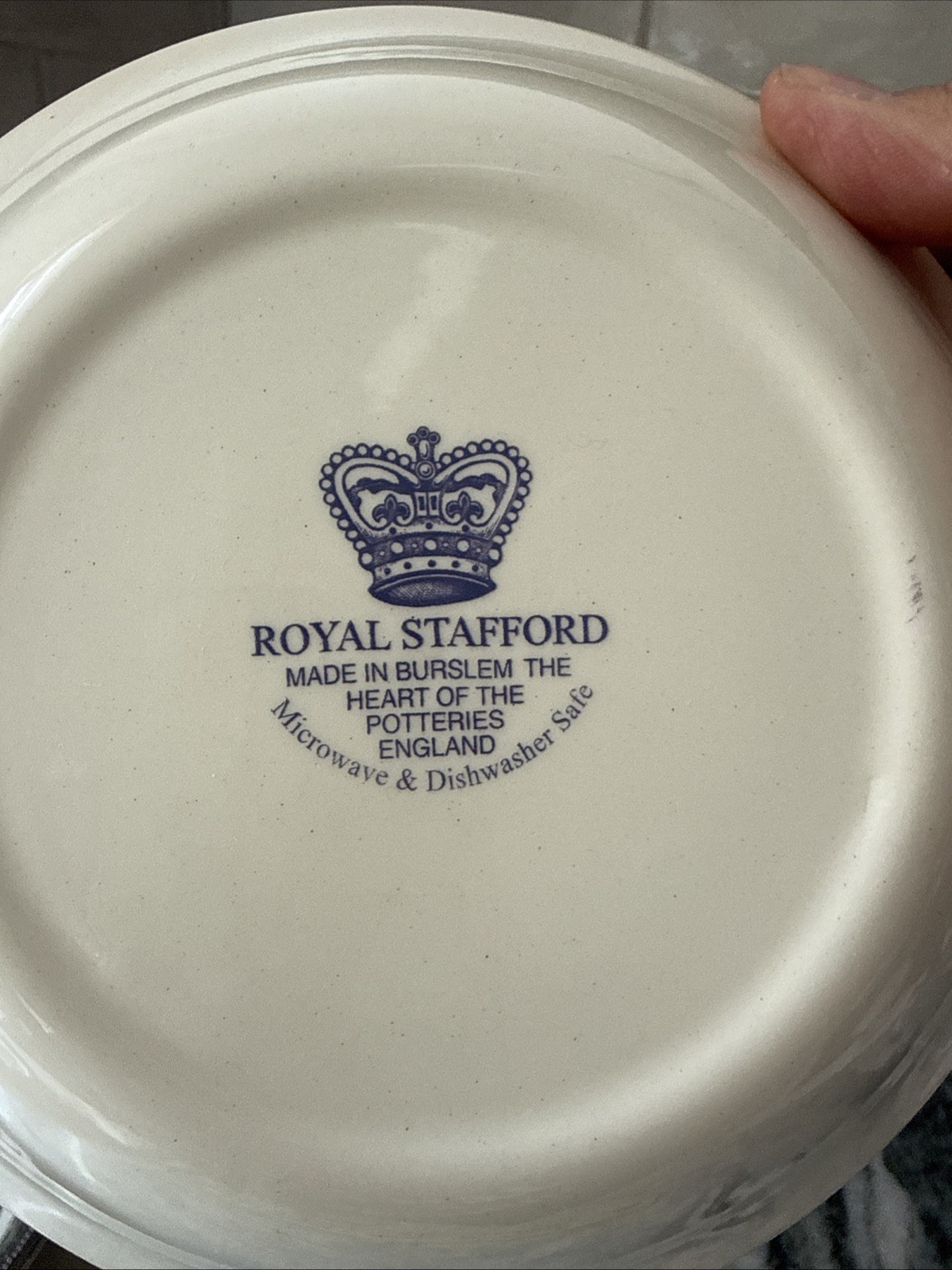 Set 4 Royal Stafford Christmas Home Door Wreath Bowl Cereal Soup 7″ NWOT Disc