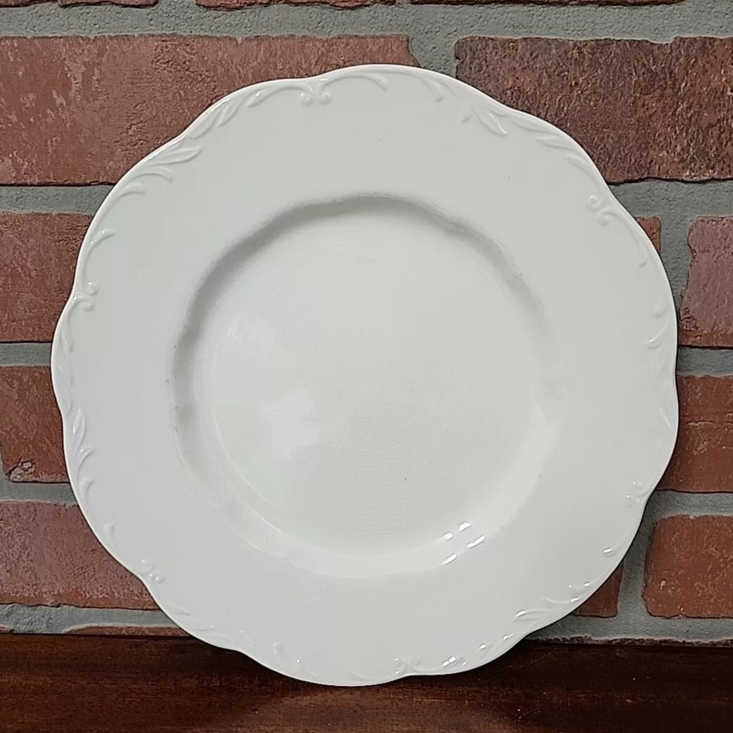 J & G Meakin Sterling Colonial English Ironstone Dinner Plates 10″, Set of 4 NOS