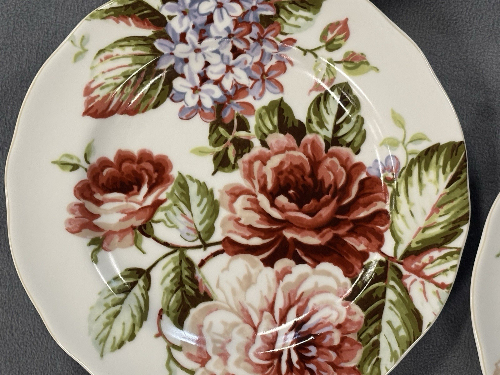 222 Fifth Heidi Dinner Plates Set of 6 11” Pink Roses Scalloped