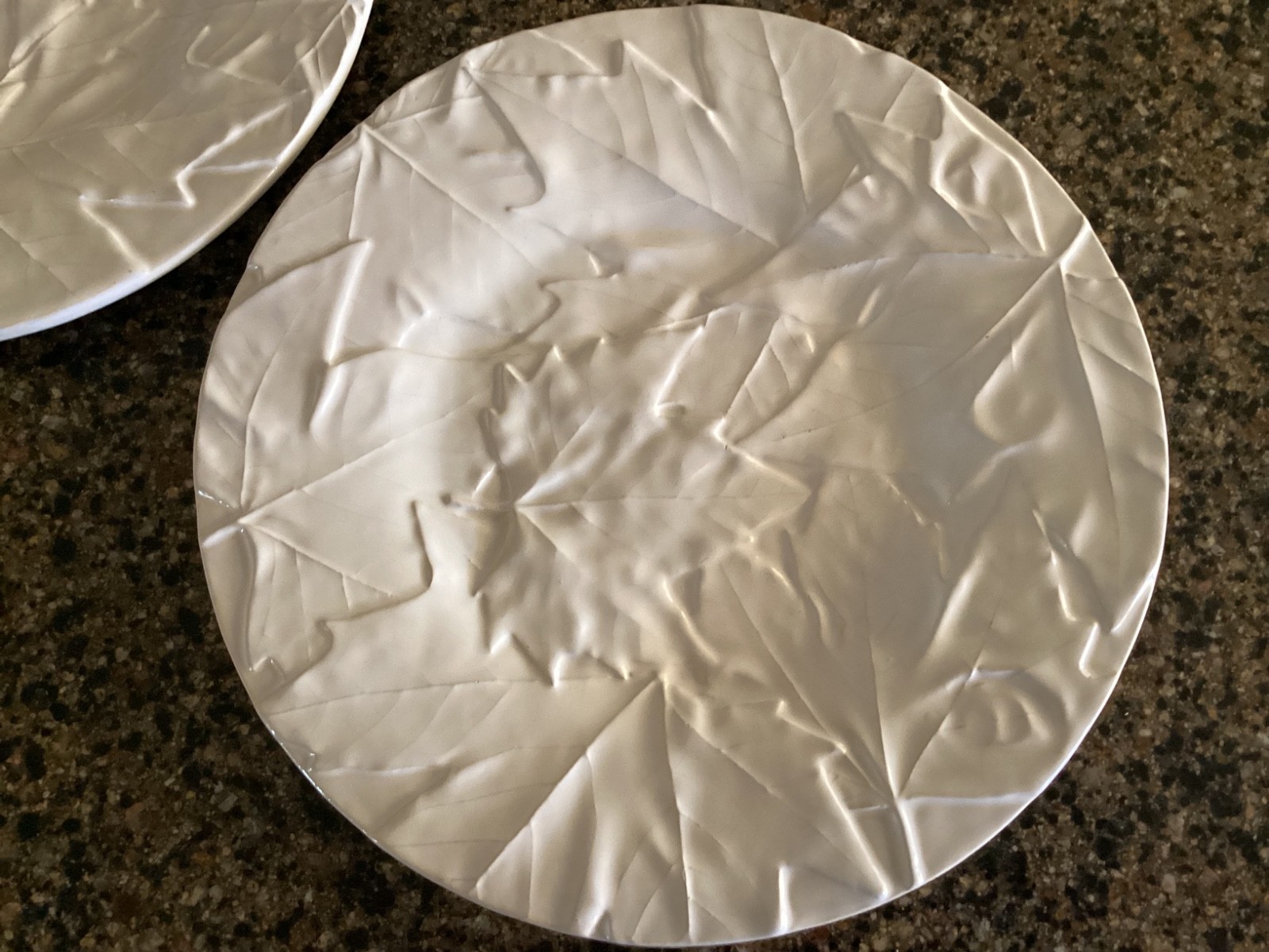 (2) Bordallo Pinheiro 11” White Maple Leaves Dinner Plates XLNT Condition