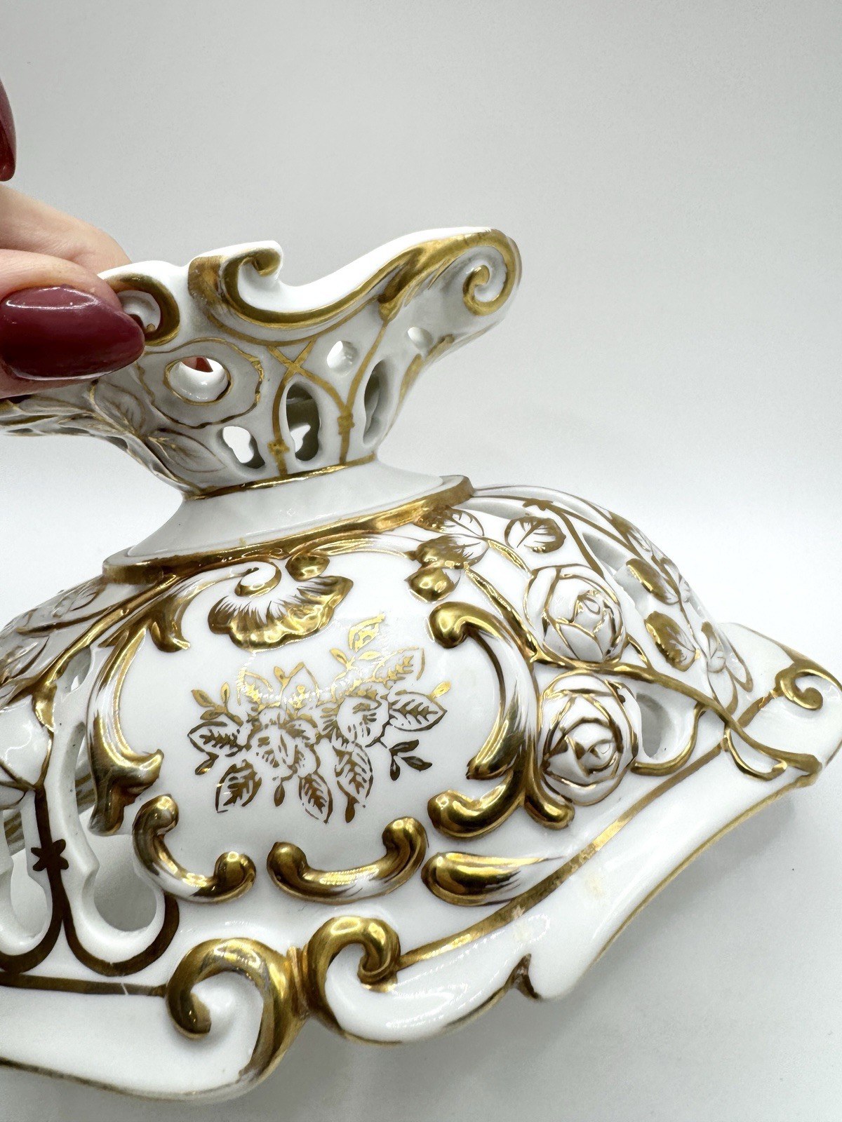 Andrea By Sadek Porcelain Pedestal Candy Dish Gold Gilt Floral Regency