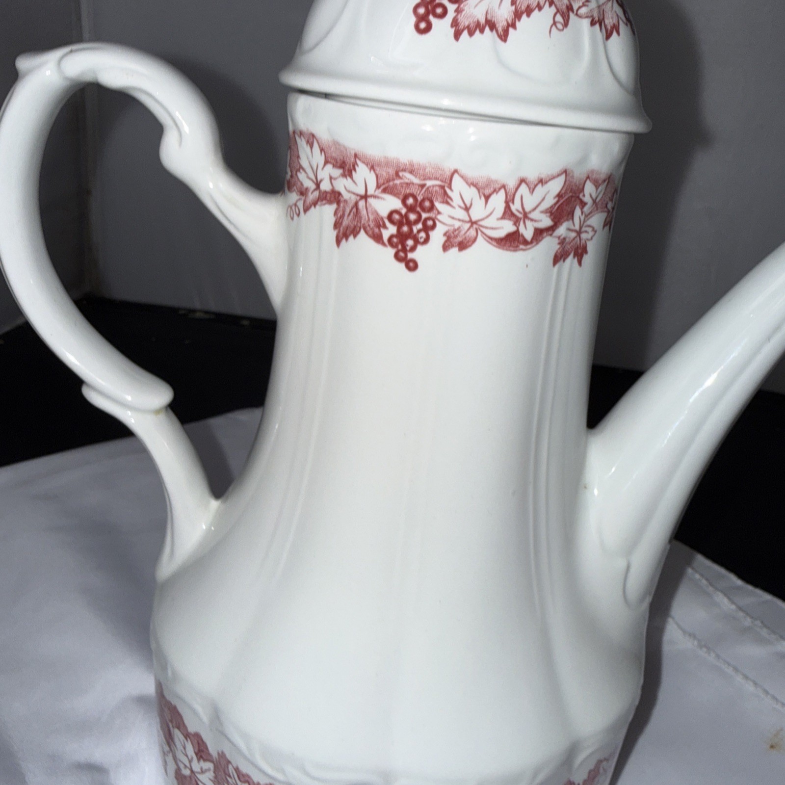 colonial english iron ironstone j&g meakin teapot