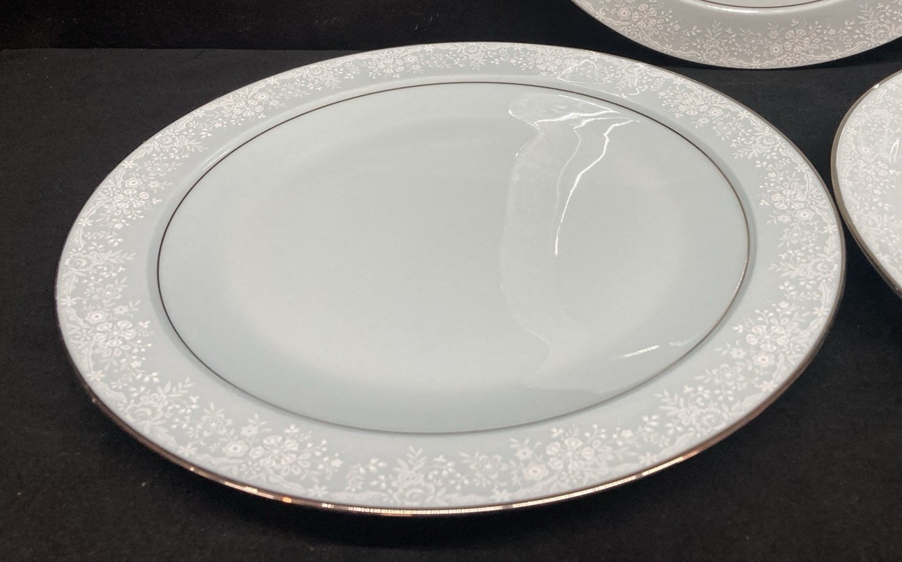 Noritake Fidelity 8003 Dinner Plates Blue 10 1/8” Set of 3