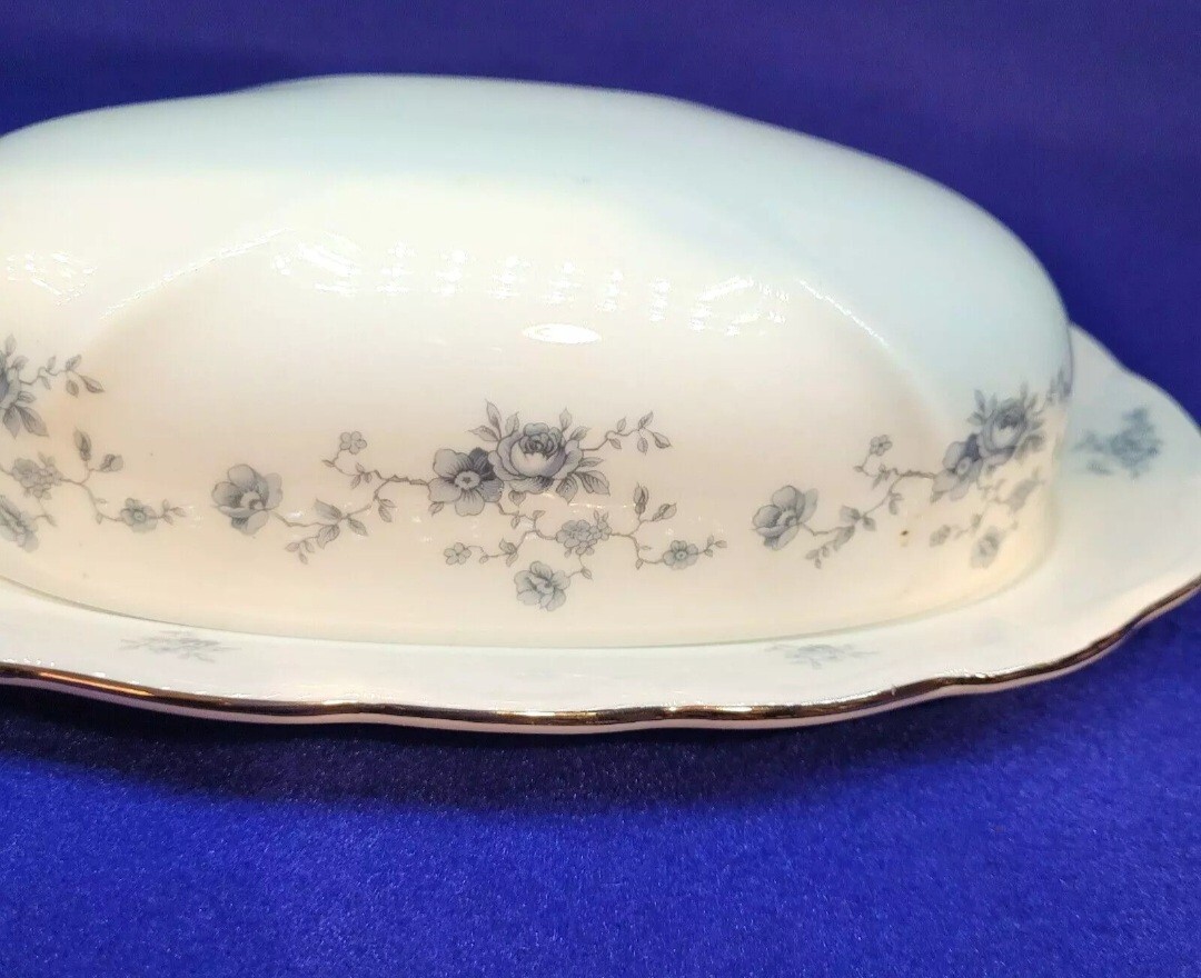 Johann Haviland Bavaria Blue Garland 1/4 LB Covered Butter Dish UNUSED