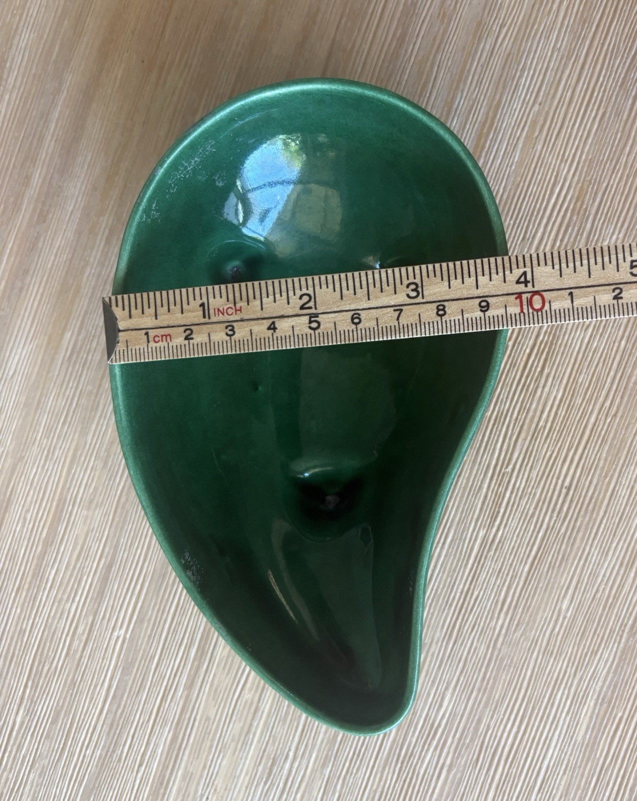 Green Glossy Glazed Ceramic Asymmetrical Footed Bowl Solid Pattern 6″x4″x2″