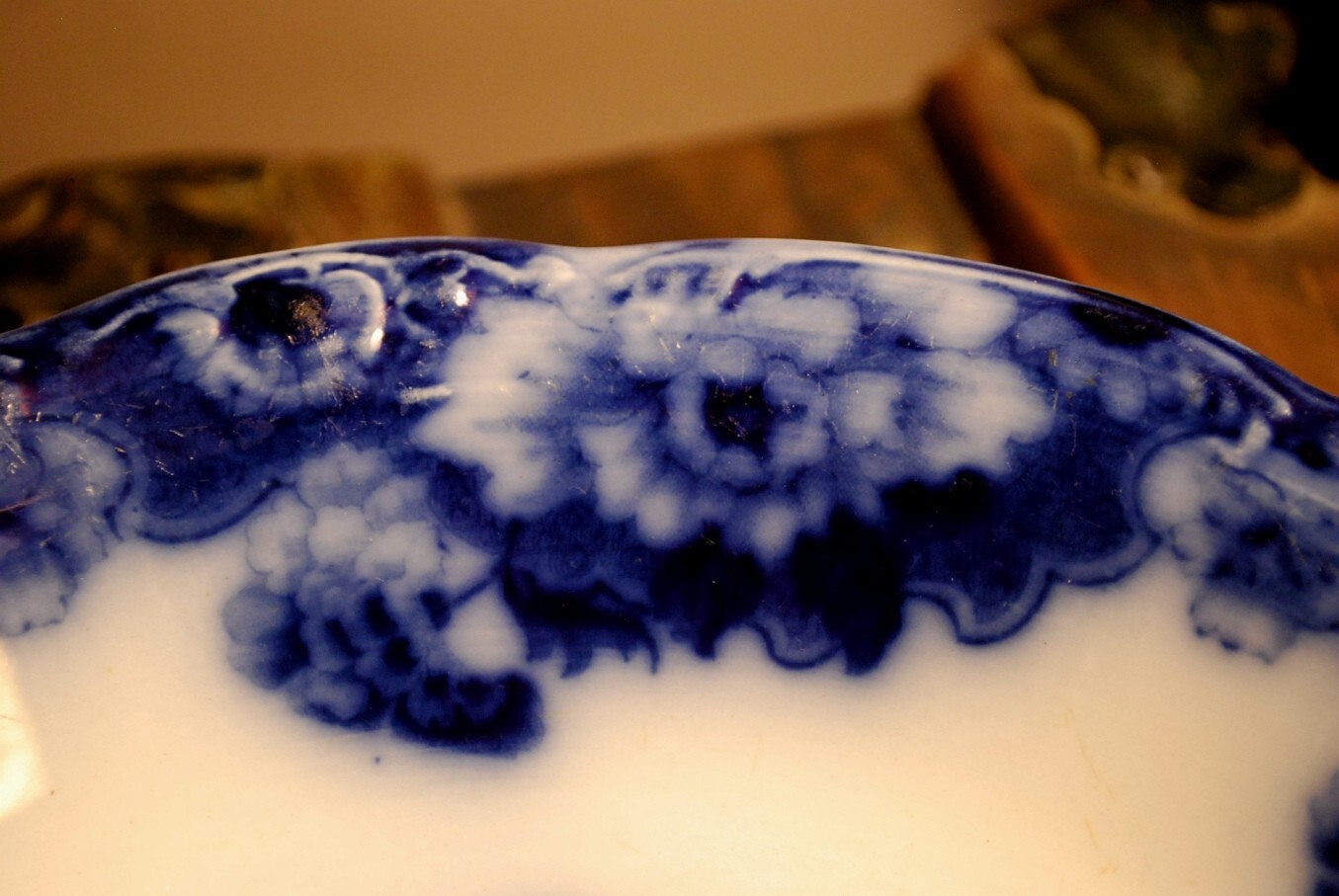 New Wharf Pottery Antique FLOW BLUE England CAMBRIDGE 9” Serving Bowl c. 1877