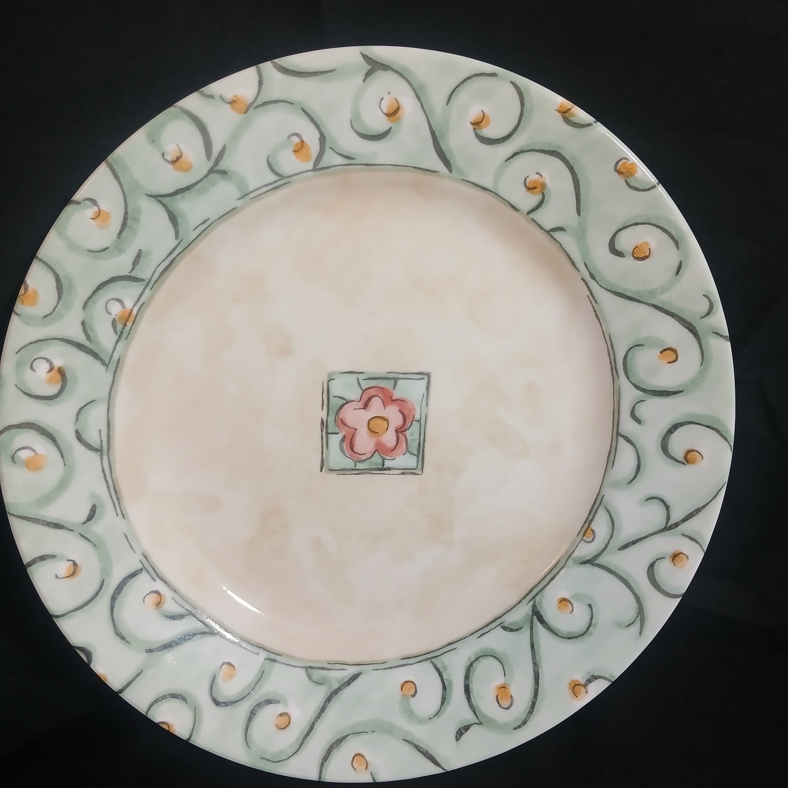 Set Of 4 Corelle Corning Watercolors Vitrelle Luncheon Salad Plates 8 1/2″