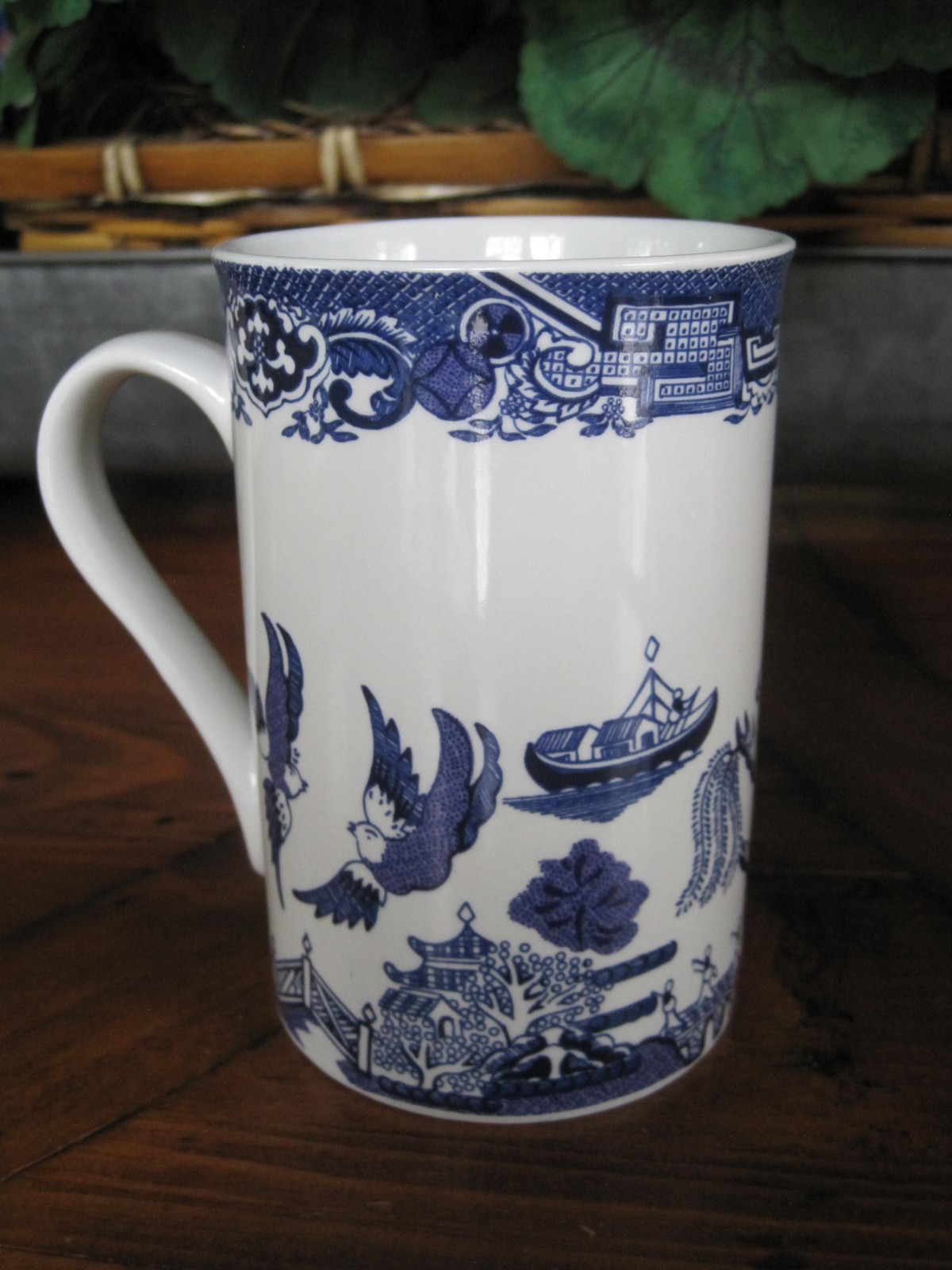 Blue Willow Blue & White Royal Cuthbertson Mug Cup 4.5 x 3 inches EXCELLENT
