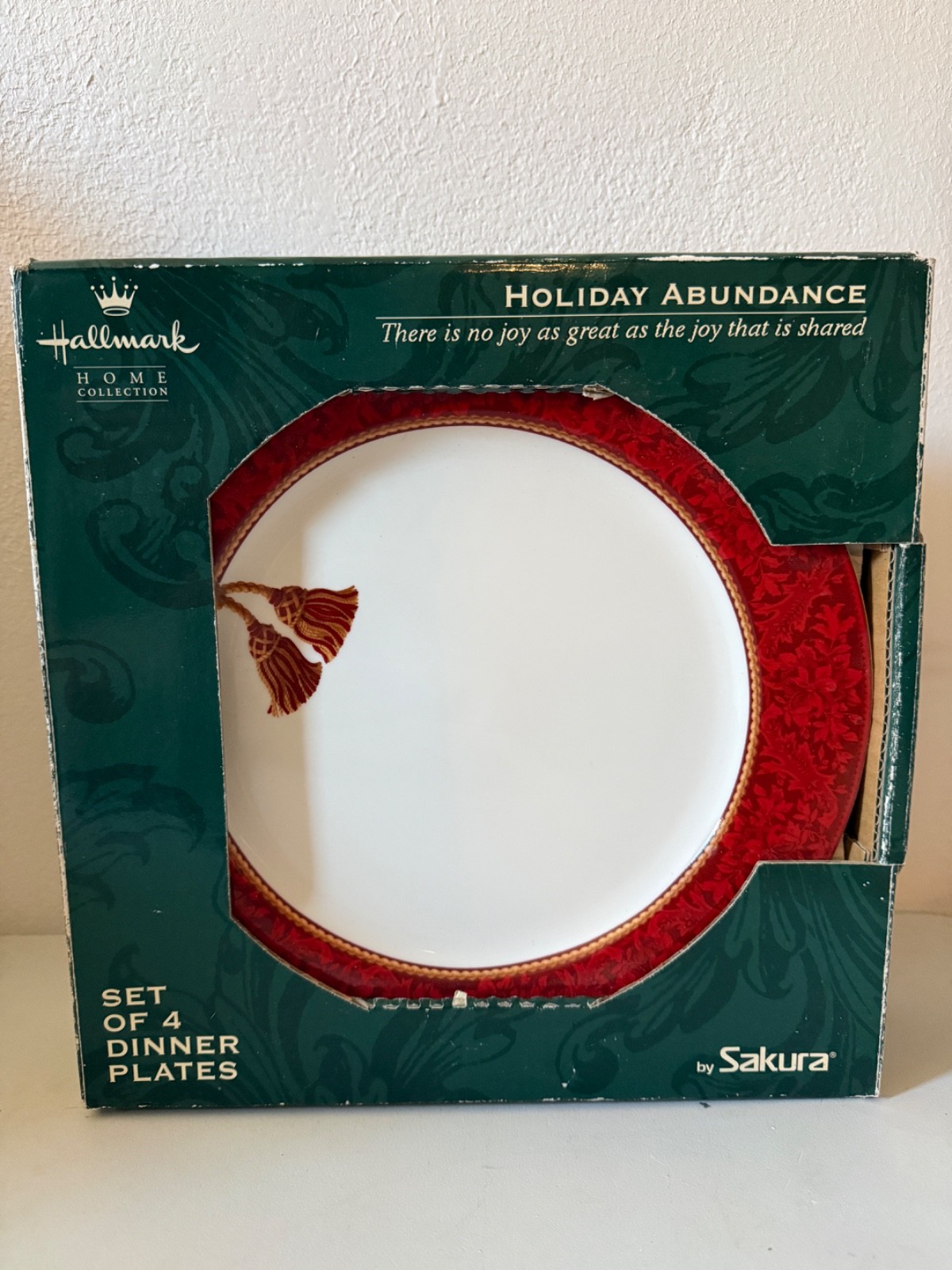 NIB- 4 Hallmark Home Collection-Sakura-Holiday Abundance Dinner Plates 10.5”