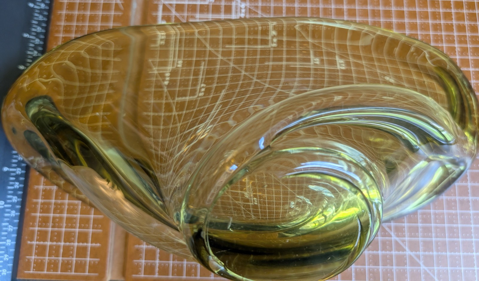 Vintage Olive Green Art Glass Stretch Bowl Mid Century Heavy Centerpiece Chalet