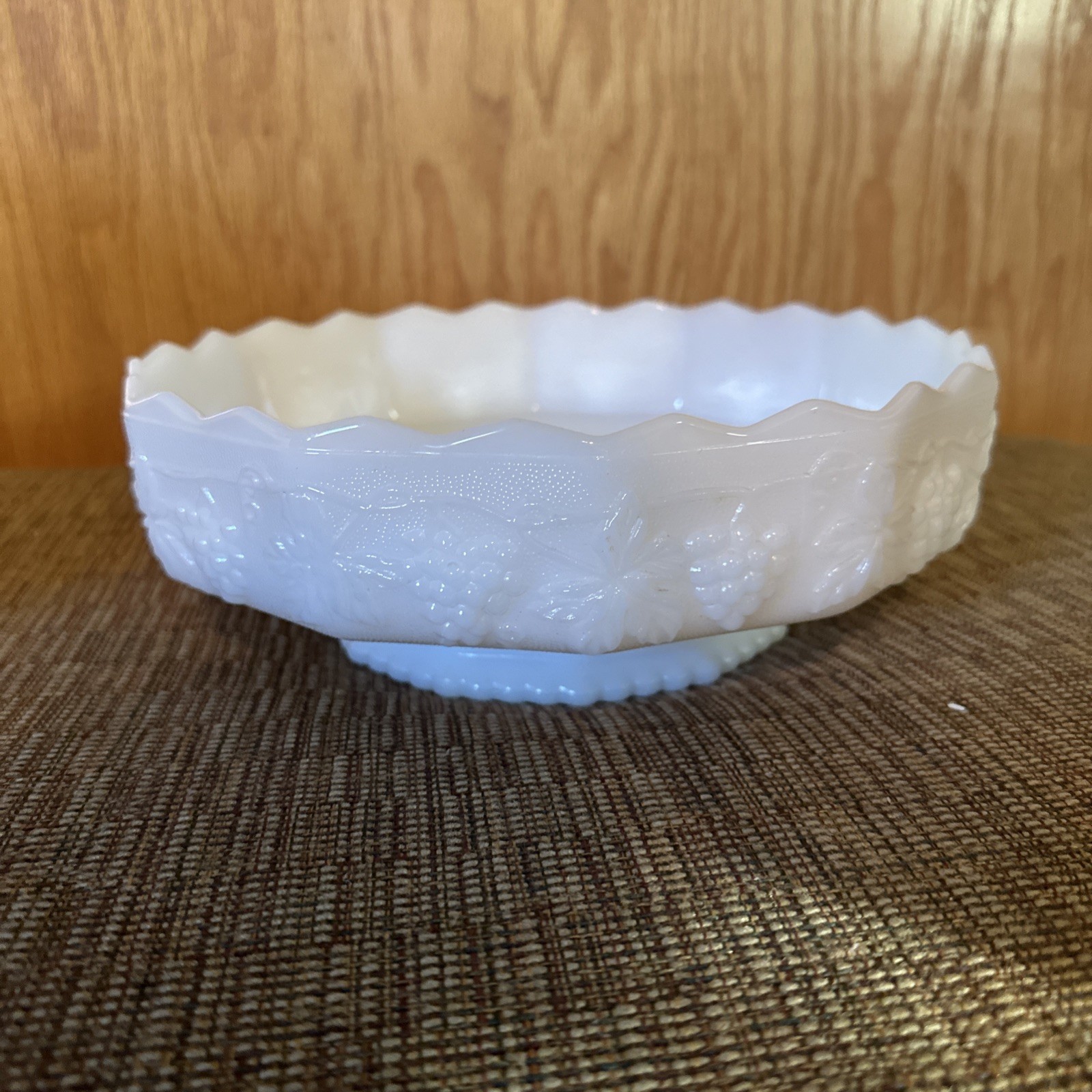 Vintage FIRE-KING Anchor Hocking Pedestal Fruit Bowl White Milk Glass Grapevines
