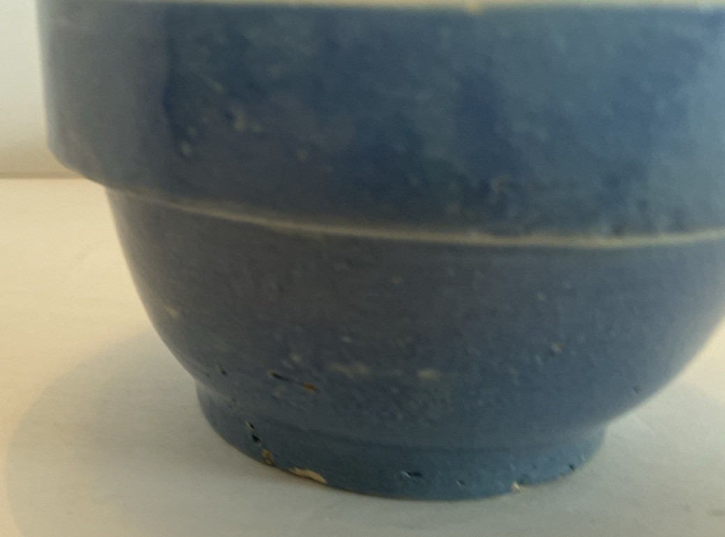 Vintage – Lt & Dk Blue & Burgundy Stoneware Set of 3 Bowls – 5, 5 1/8, 5 1/4 Dia