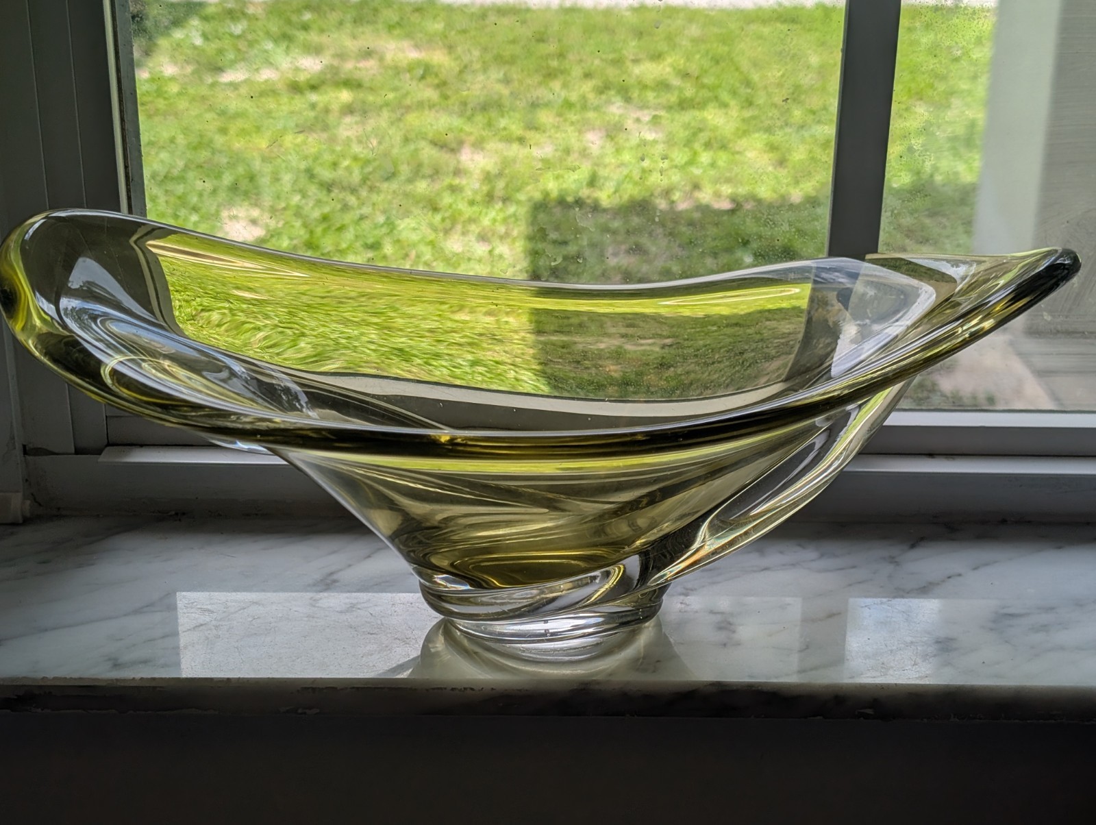 Vintage Olive Green Art Glass Stretch Bowl Mid Century Heavy Centerpiece Chalet