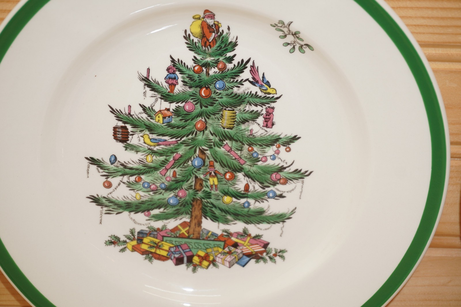Spode Christmas Tree England Set of 4 Salad Plates, 7 3/4″ (#3-6-29-2026) (B1)