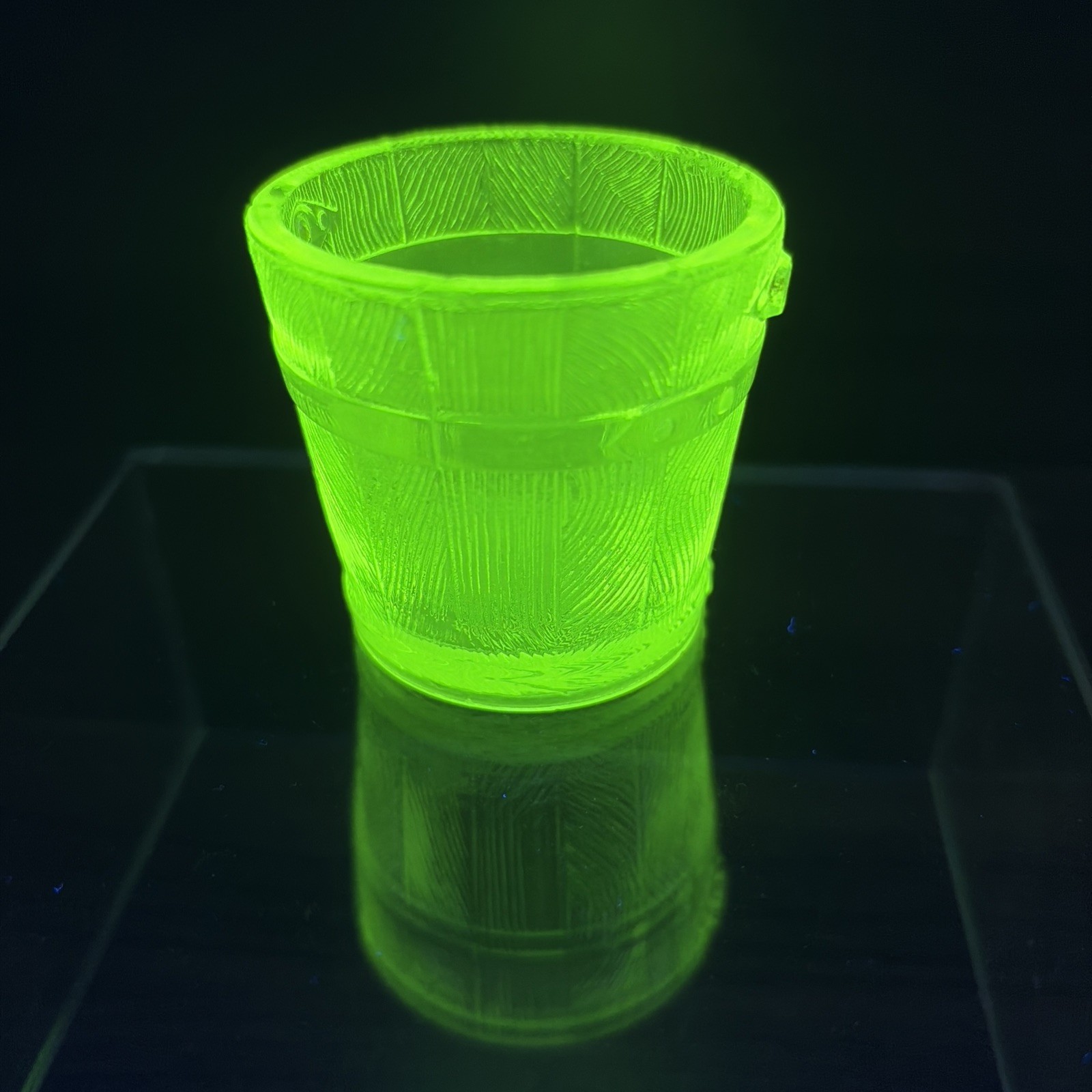 Bryce Bros Old Oaken Bucket Toothpick Holder 2″ Vaseline Uranium UV Glow EAPG